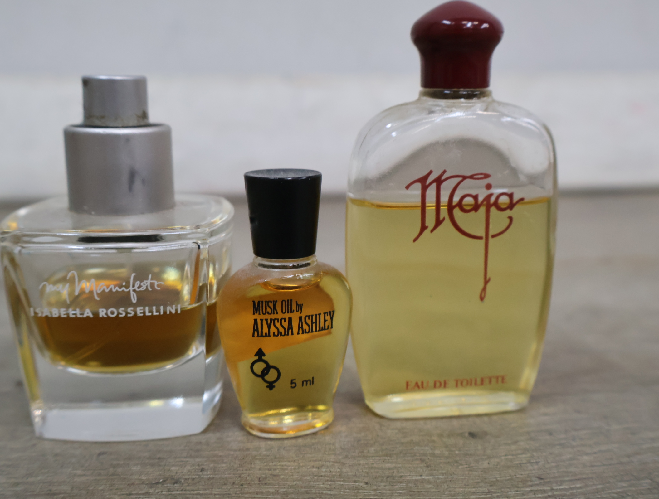 Diverse parfumflesjes – foto 17 – kavel bij GSD Auctions, Zoeterwoude