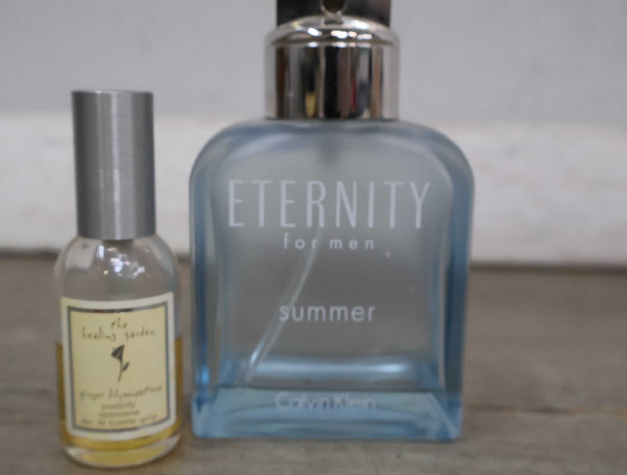 Diverse parfumflesjes – foto 18 – kavel bij GSD Auctions, Zoeterwoude