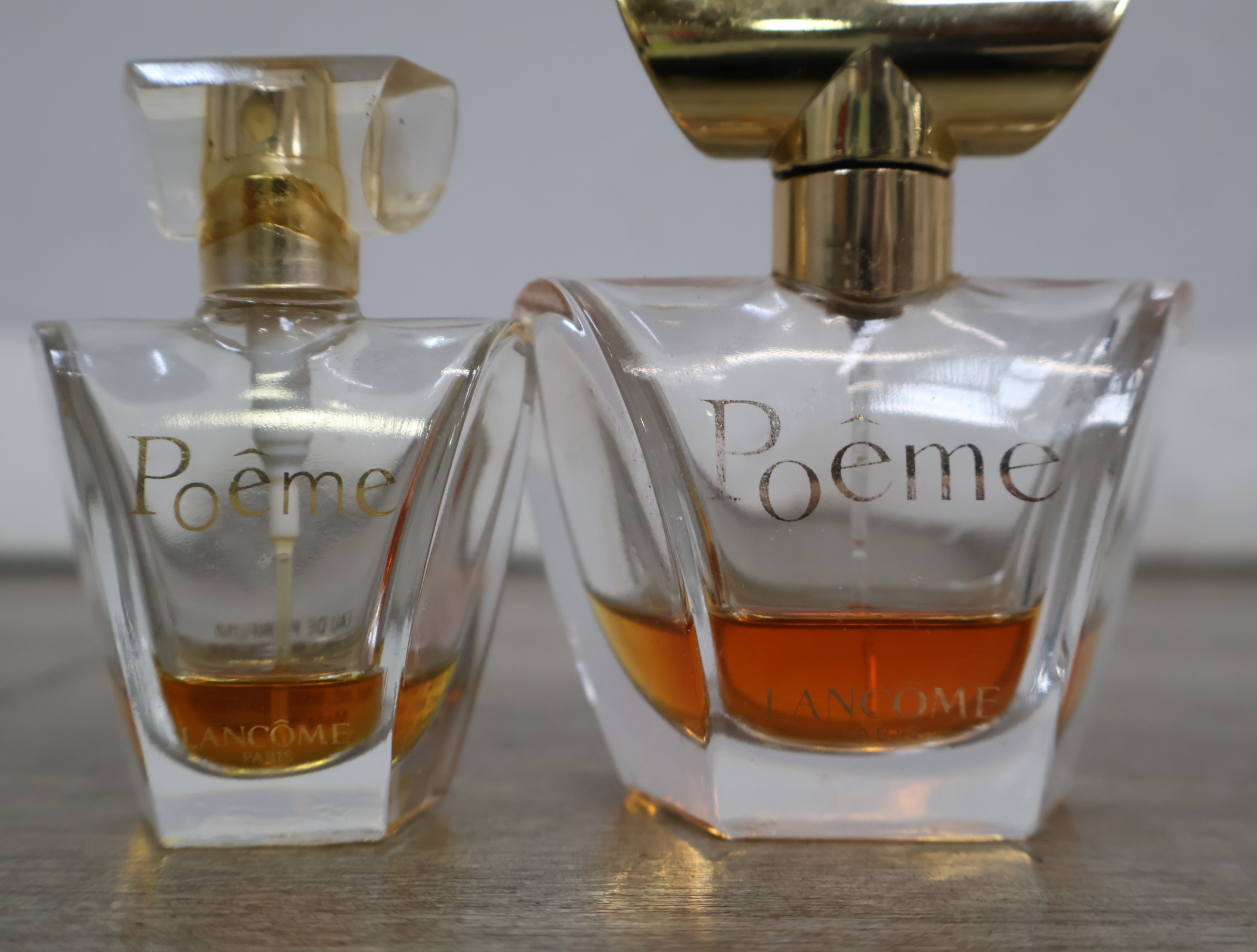 Diverse parfumflesjes – foto 19 – kavel bij GSD Auctions, Zoeterwoude