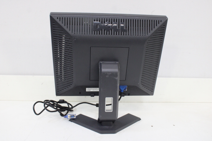 Dell computermonitor met toetsenbord en kabels' – foto 17 – kavel bij GSD Auctions, Zoeterwoude
