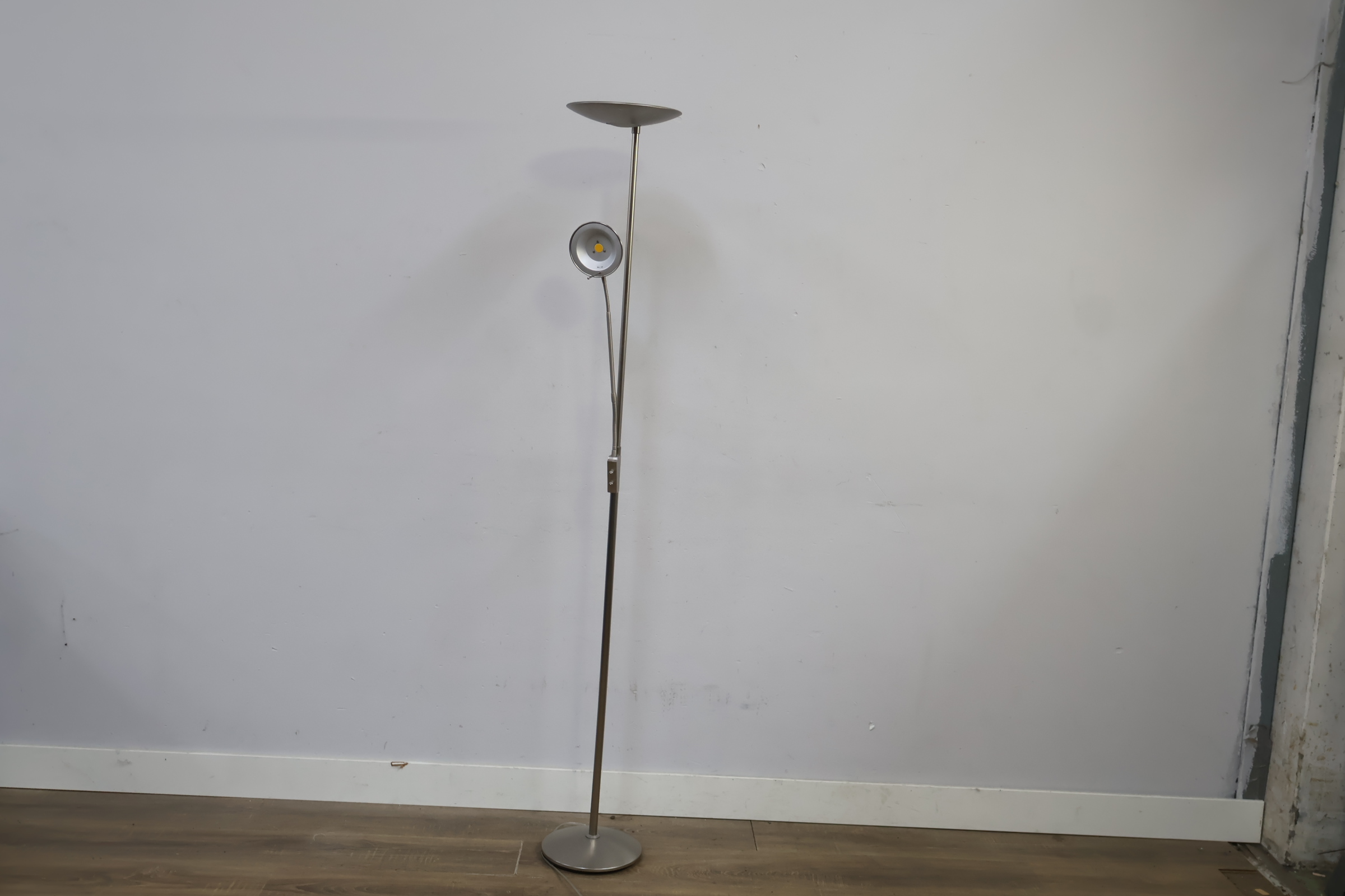 Staande vloerlamp met leeslamp' – foto 14 – kavel bij GSD Auctions, Zoeterwoude