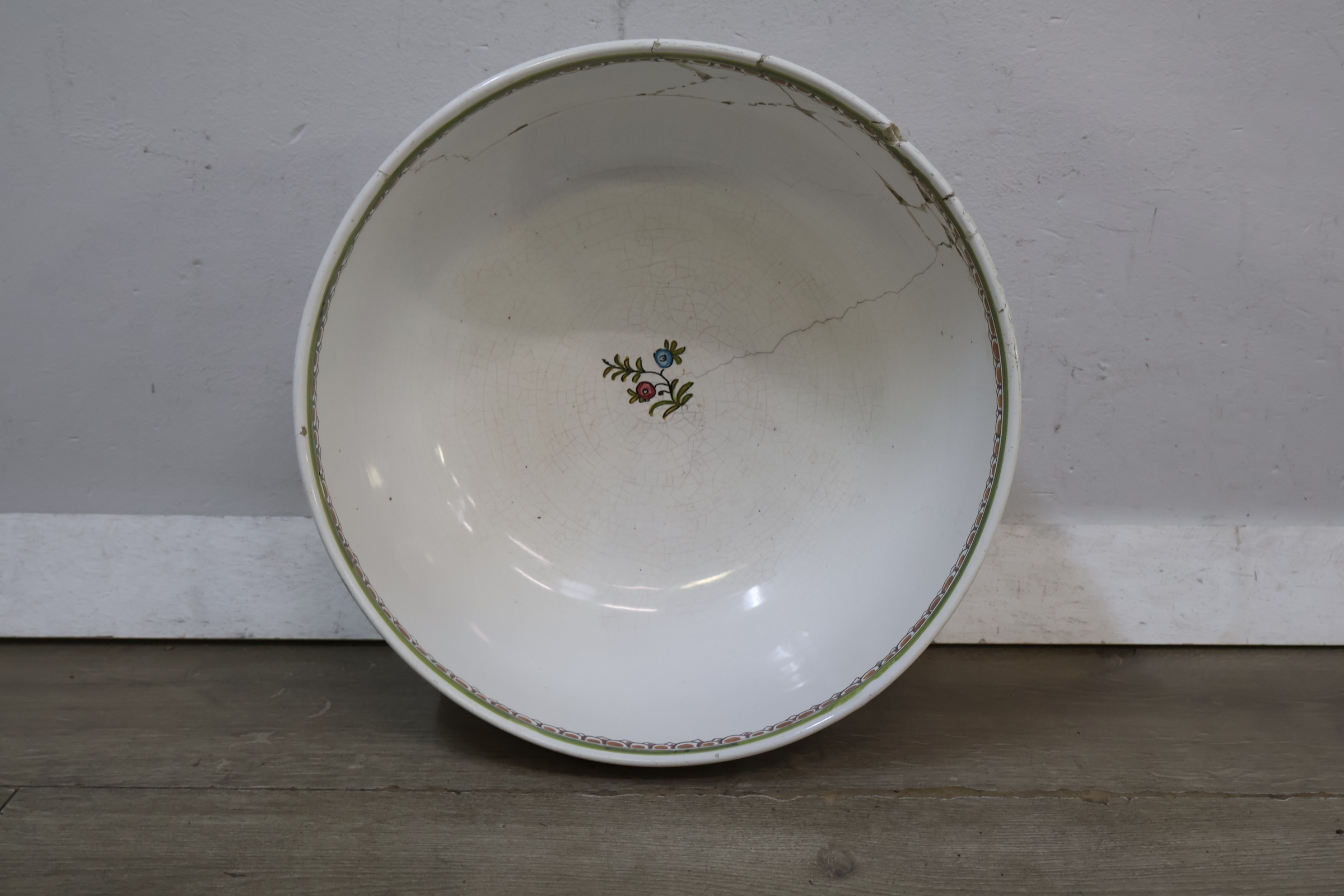 Decoratieve keramische schaal' – foto 11 – kavel bij GSD Auctions, Zoeterwoude