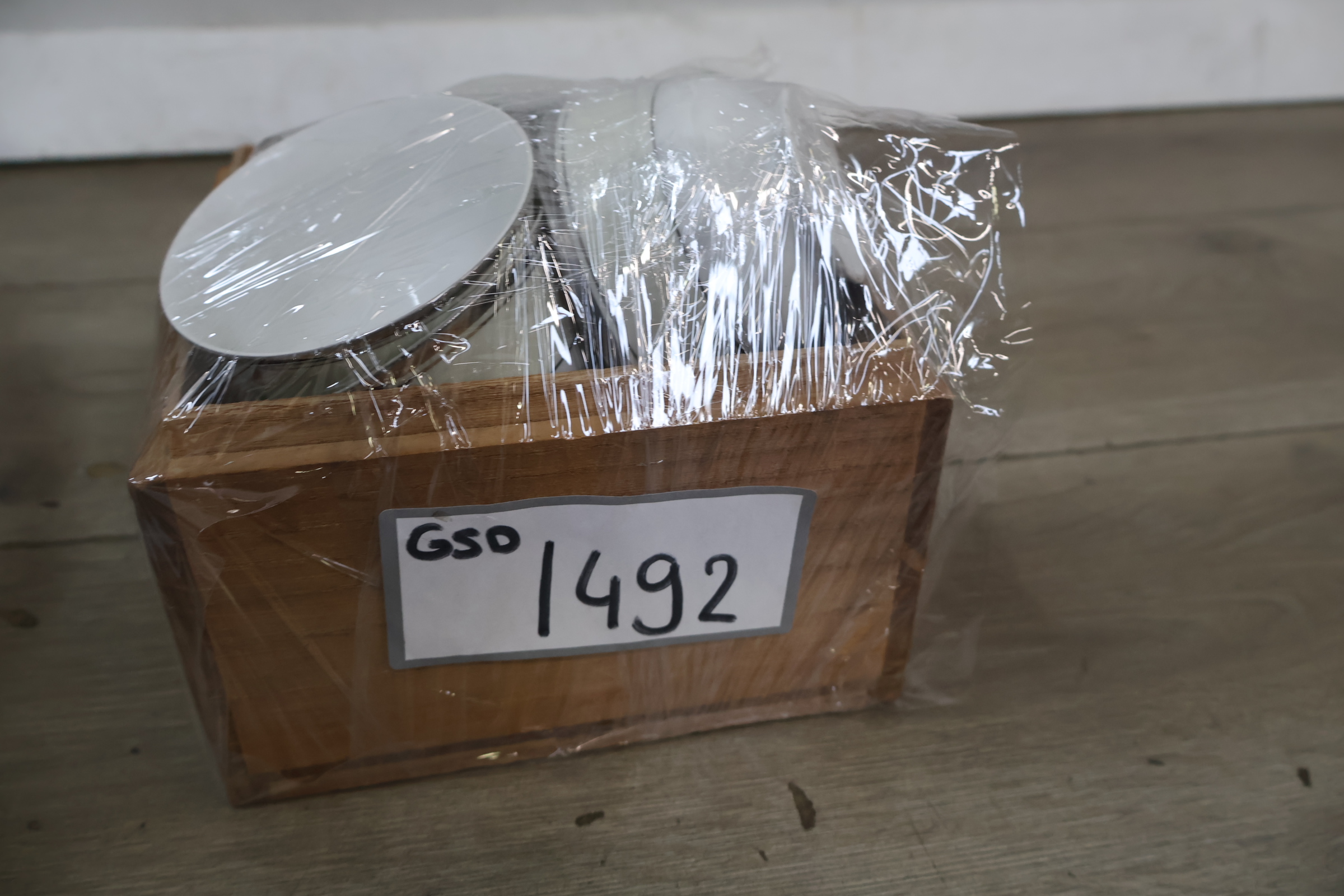 Set porseleinen kop en schotels' – foto 17 – kavel bij GSD Auctions, Zoeterwoude