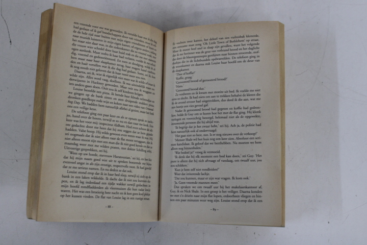 Nicci French trilogie boeken set' – foto 10 – kavel bij GSD Auctions, Zoeterwoude