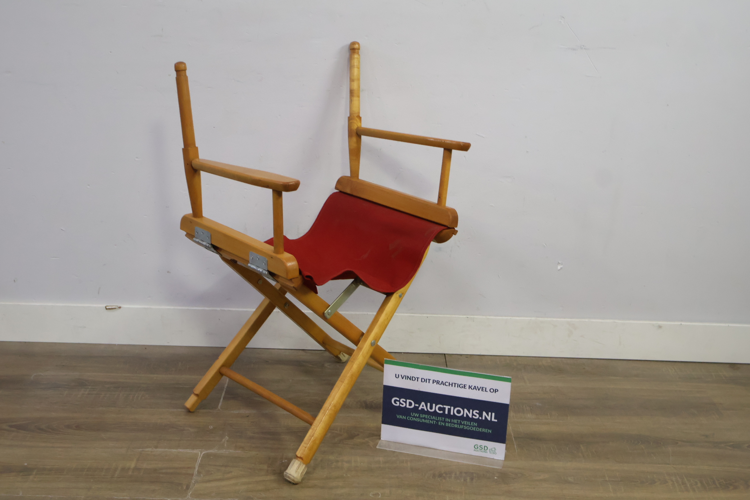 Vintage inklapbare regisseursstoel' – foto 2 – kavel bij GSD Auctions, Zoeterwoude