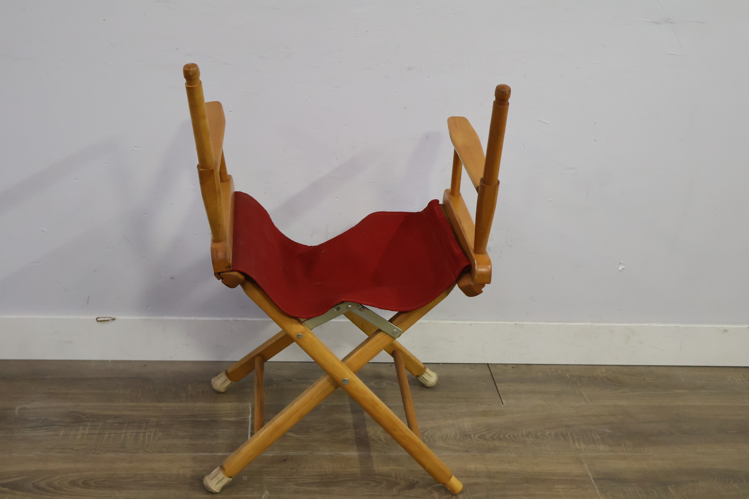 Vintage inklapbare regisseursstoel' – foto 6 – kavel bij GSD Auctions, Zoeterwoude
