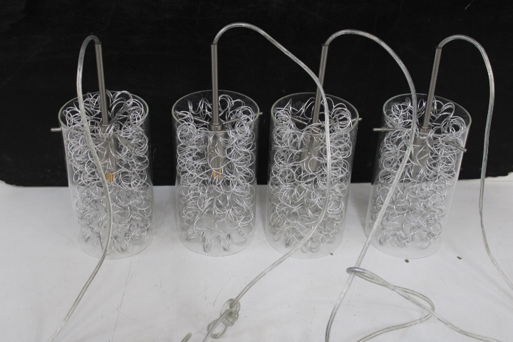 Moderne hanglamp met vier lampen' – foto 10 – kavel bij GSD Auctions, Zoeterwoude