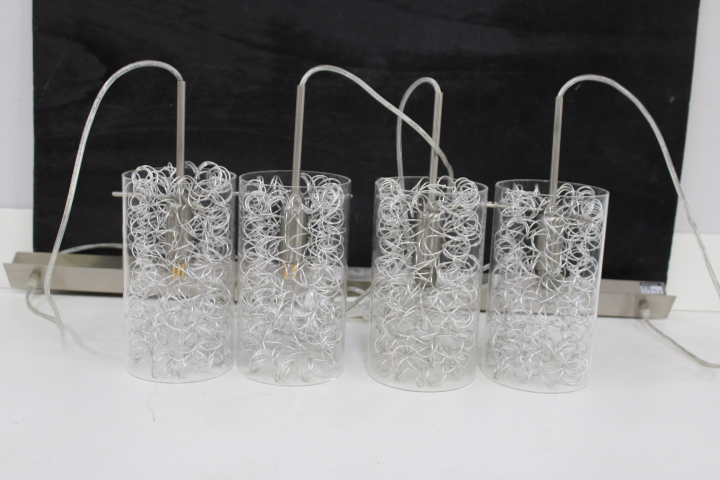 Moderne hanglamp met vier lampen' – foto 11 – kavel bij GSD Auctions, Zoeterwoude