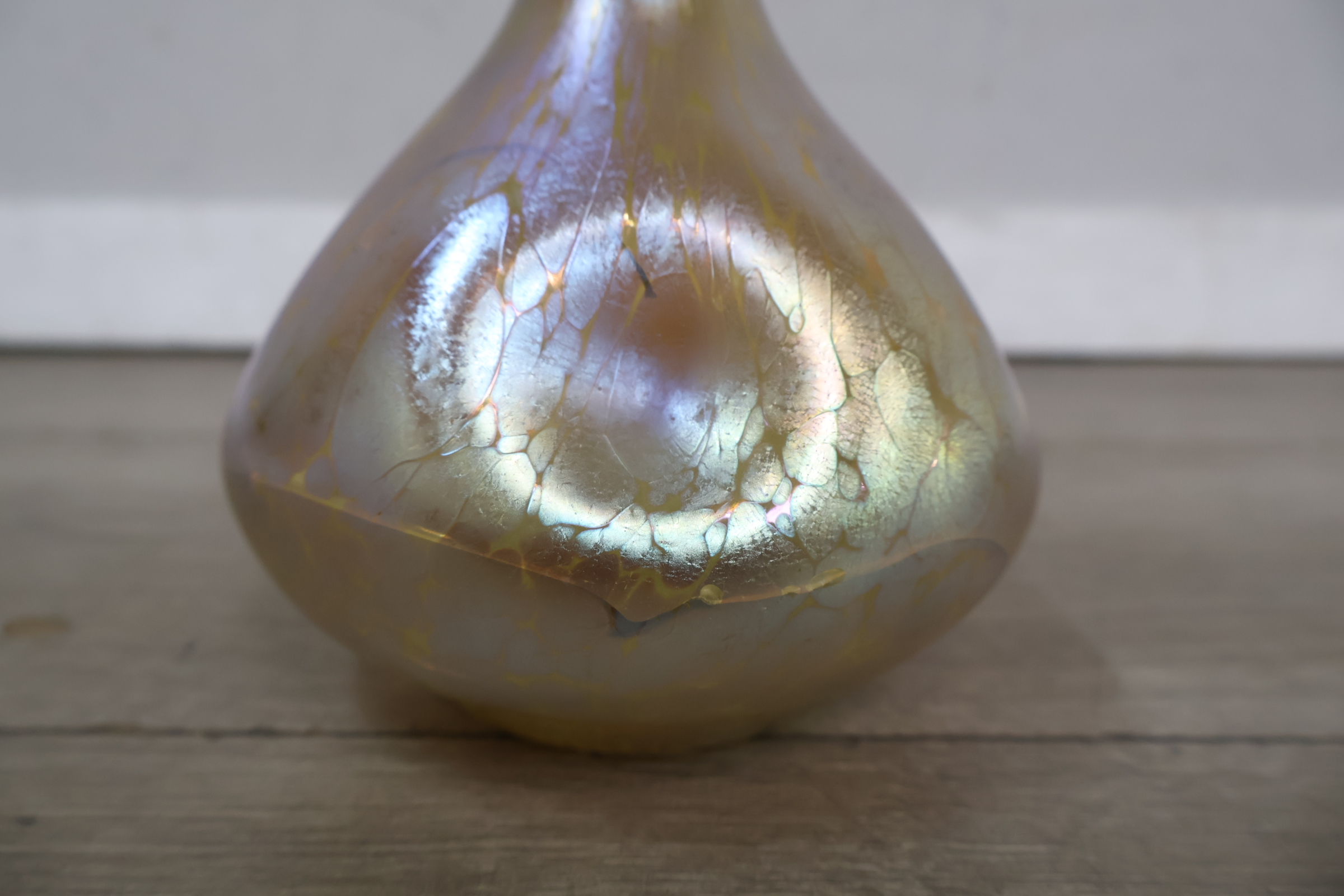Iriserende decoratieve vaas' – foto 5 – kavel bij GSD Auctions, Zoeterwoude