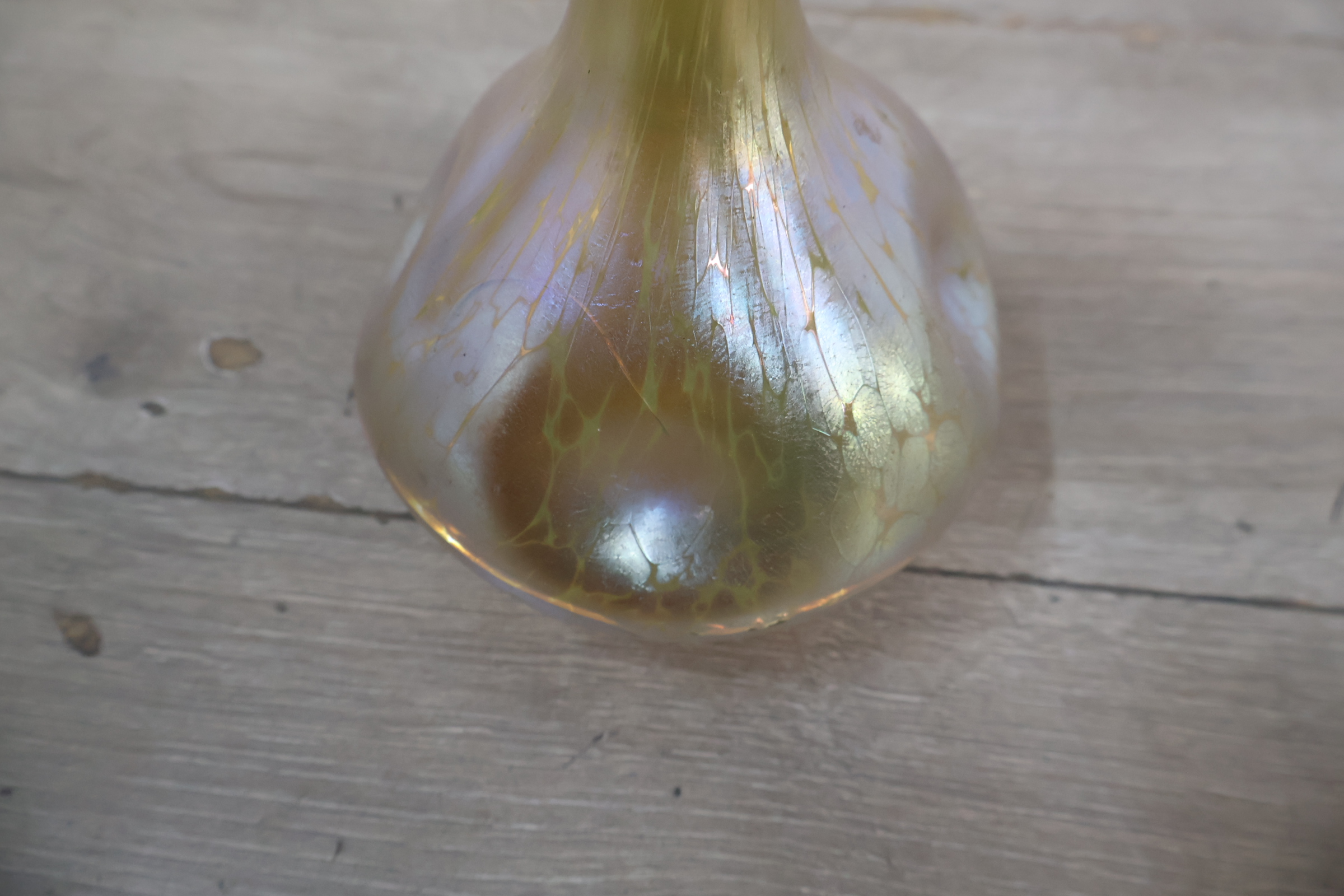 Iriserende decoratieve vaas' – foto 6 – kavel bij GSD Auctions, Zoeterwoude