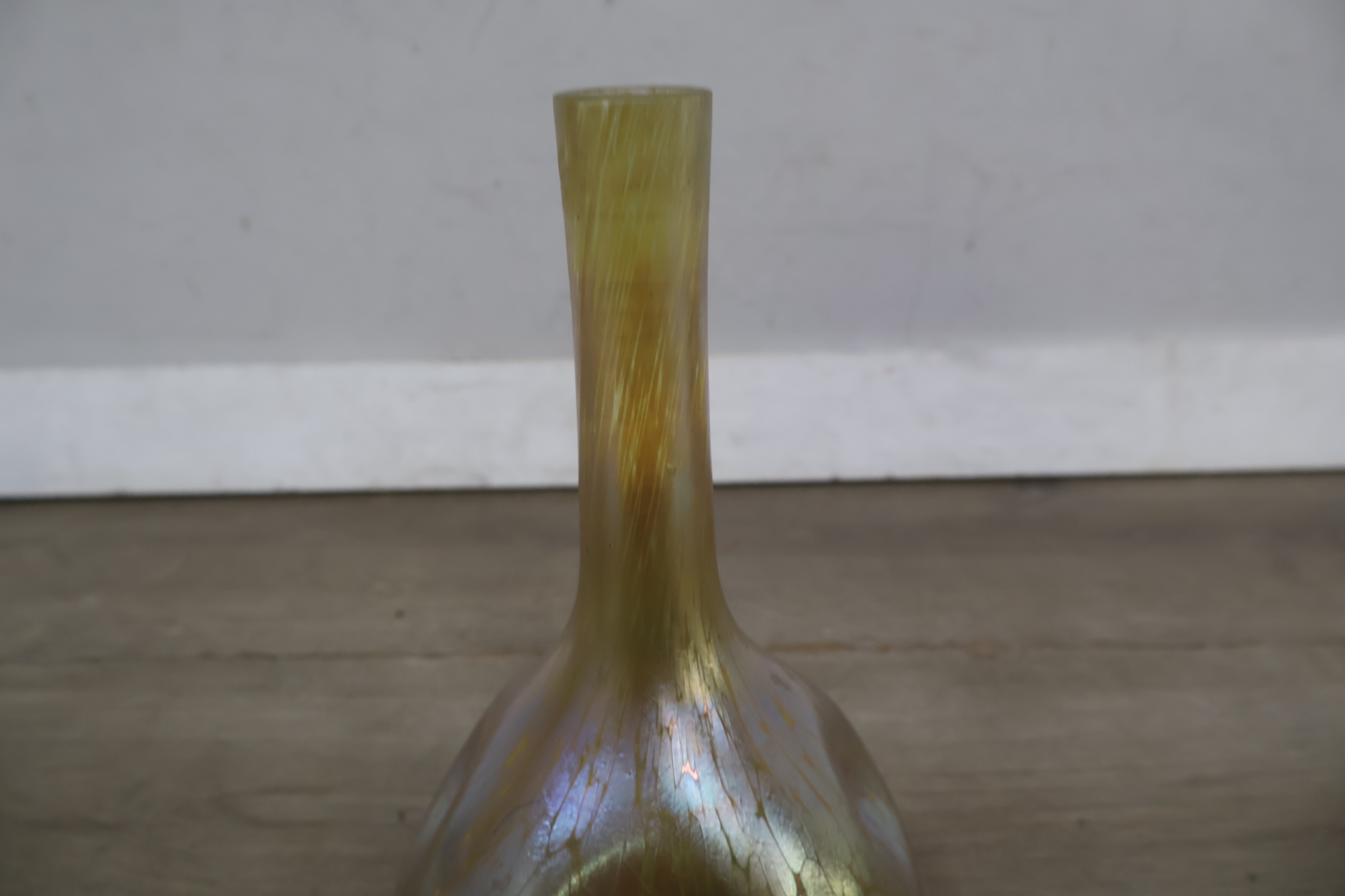Iriserende decoratieve vaas' – foto 7 – kavel bij GSD Auctions, Zoeterwoude