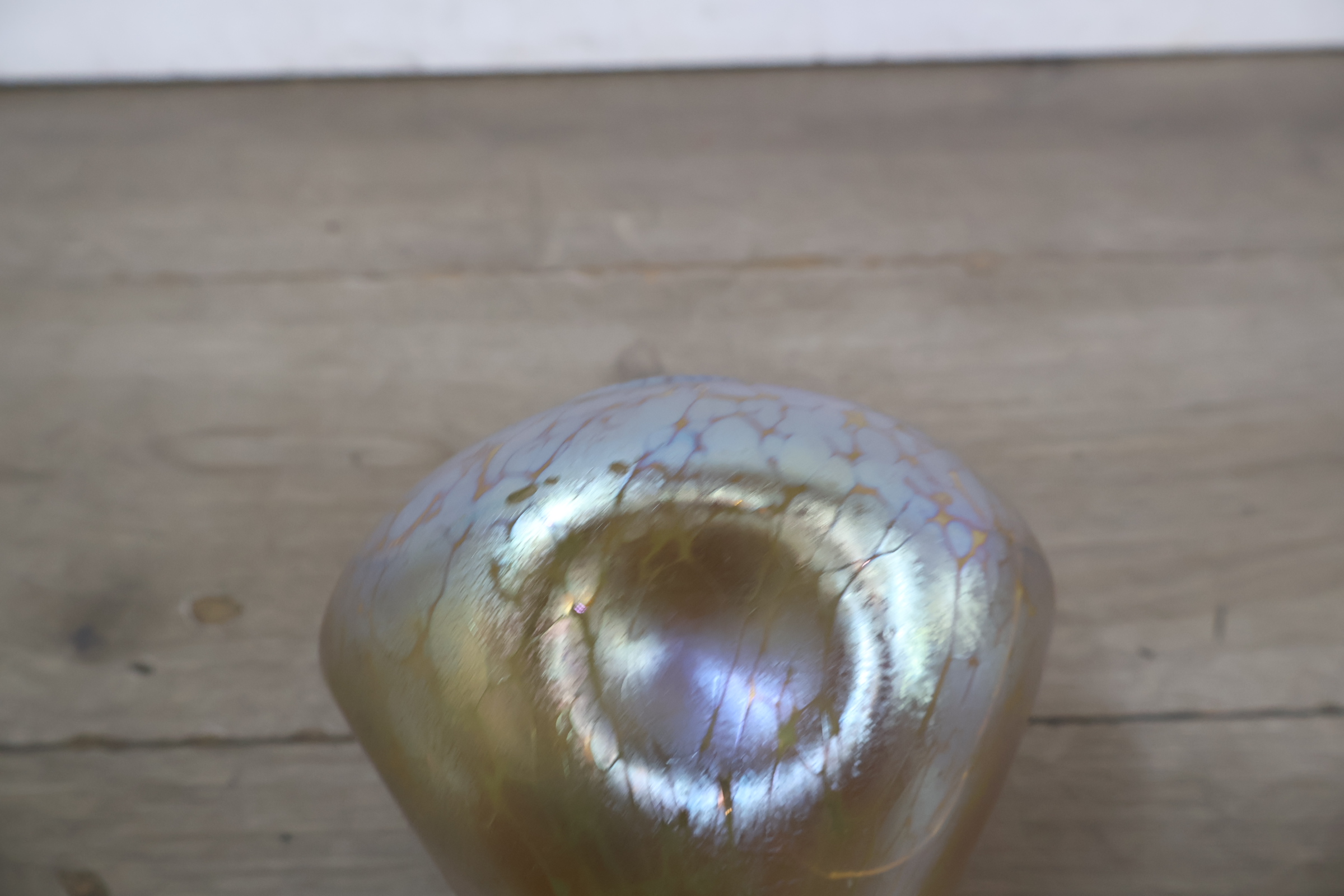 Iriserende decoratieve vaas' – foto 14 – kavel bij GSD Auctions, Zoeterwoude