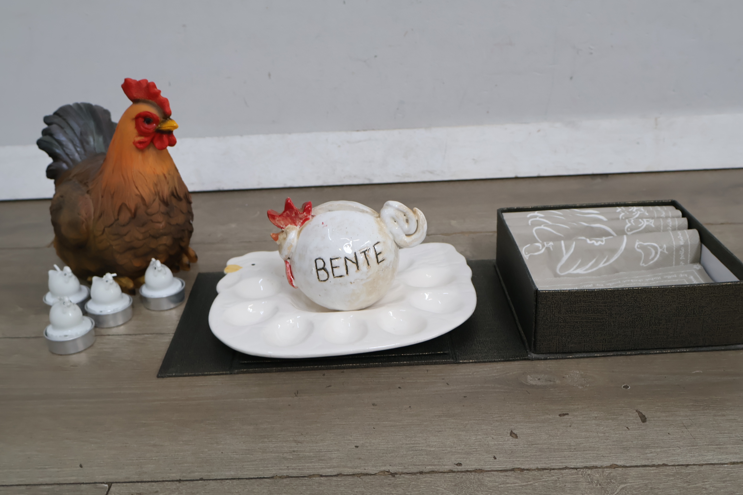 Kippen Ornamenten' – foto 3 – kavel bij GSD Auctions, Zoeterwoude