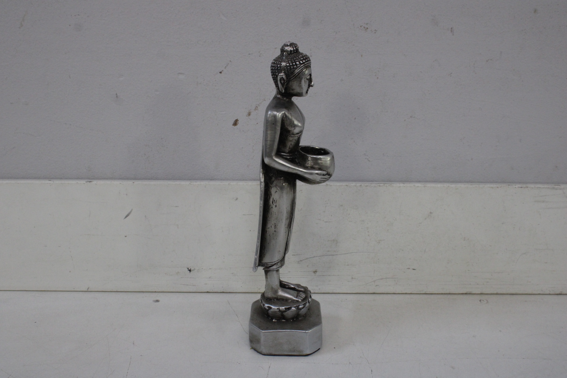 Staande Woensdag Boeddha (Pang Um Baatr)' – foto 8 – kavel bij GSD Auctions, Zoeterwoude