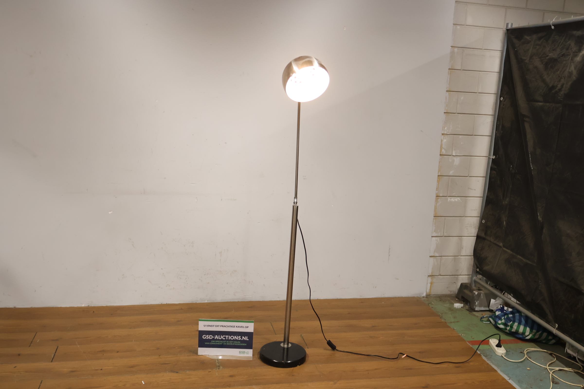 Booglamp, Vloerlamp – foto 2 – kavel bij GSD Auctions, Zoeterwoude