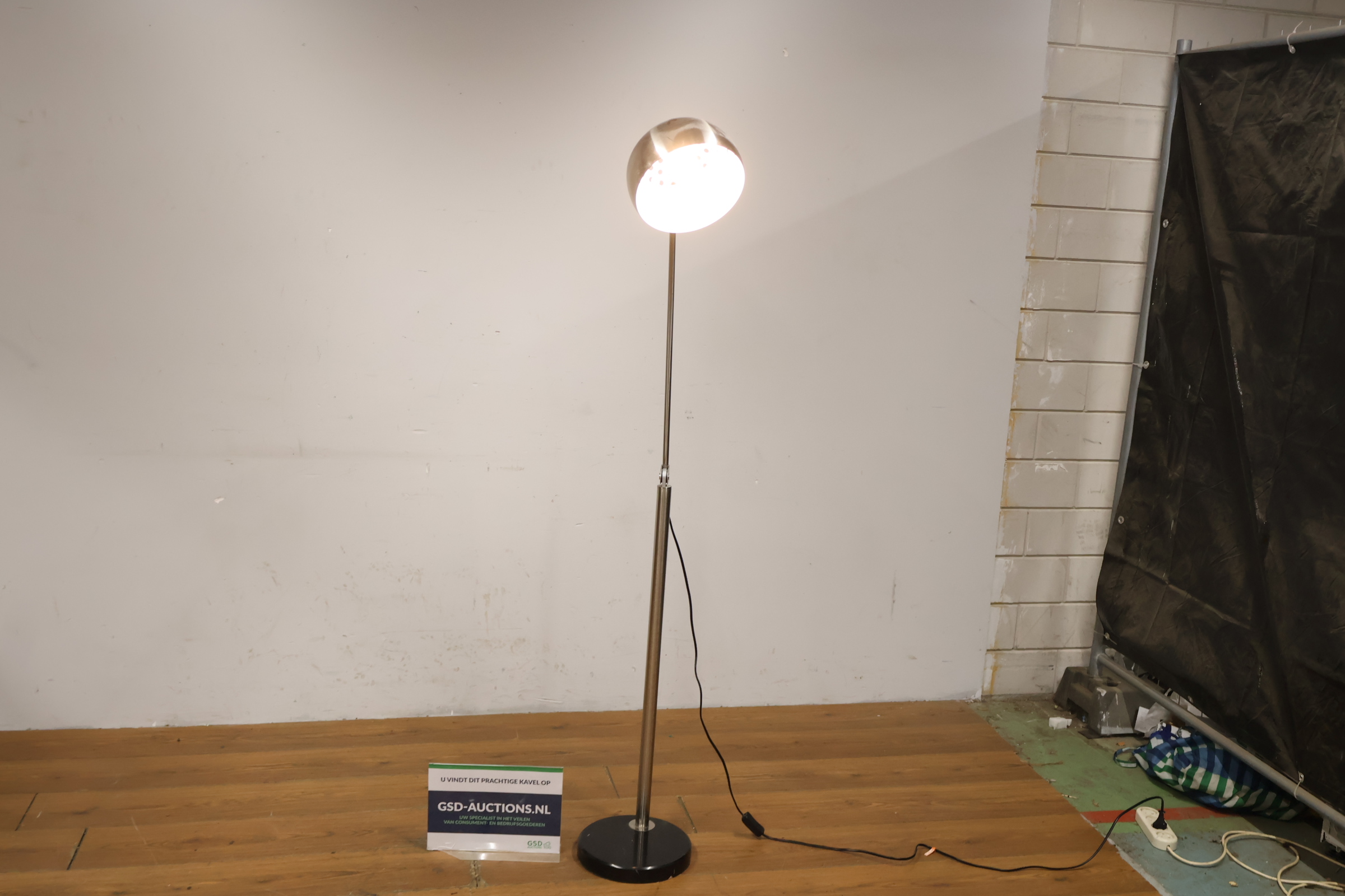 Booglamp, Vloerlamp – foto 3 – kavel bij GSD Auctions, Zoeterwoude