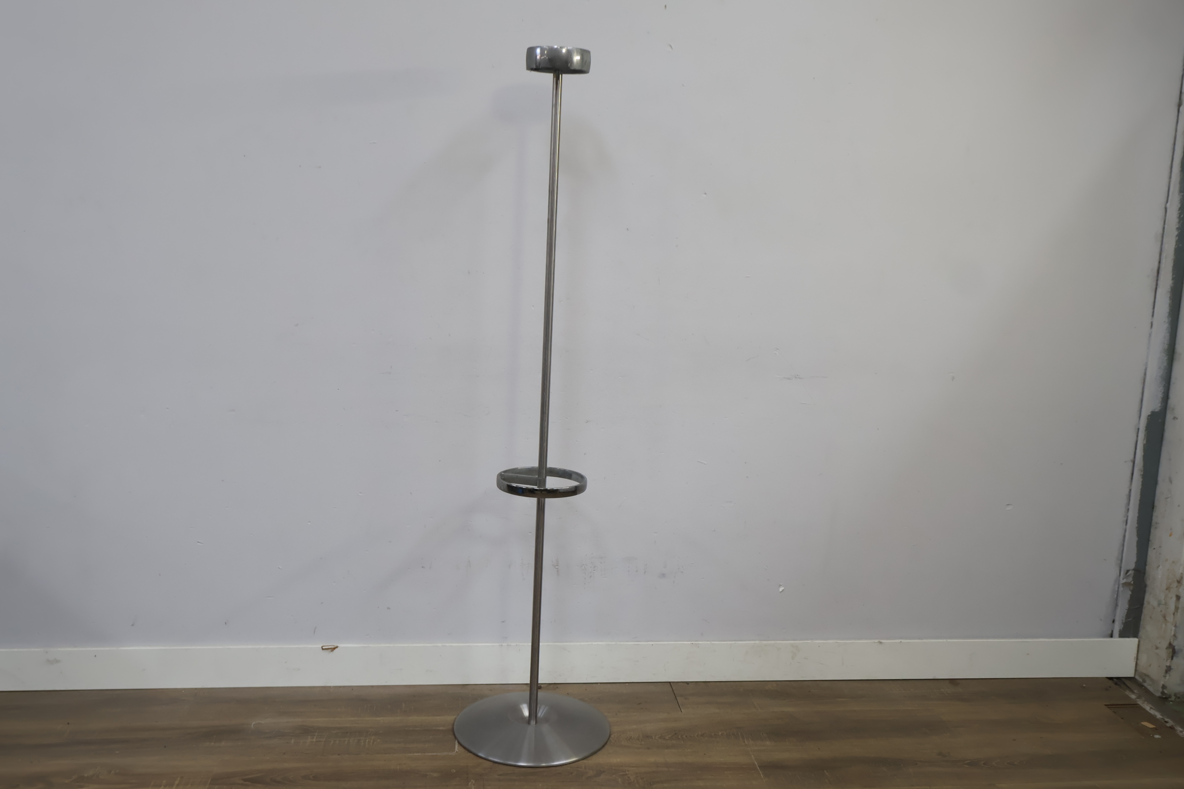 Vintage Design Kapstok – foto 5 – kavel bij GSD Auctions, Zoeterwoude