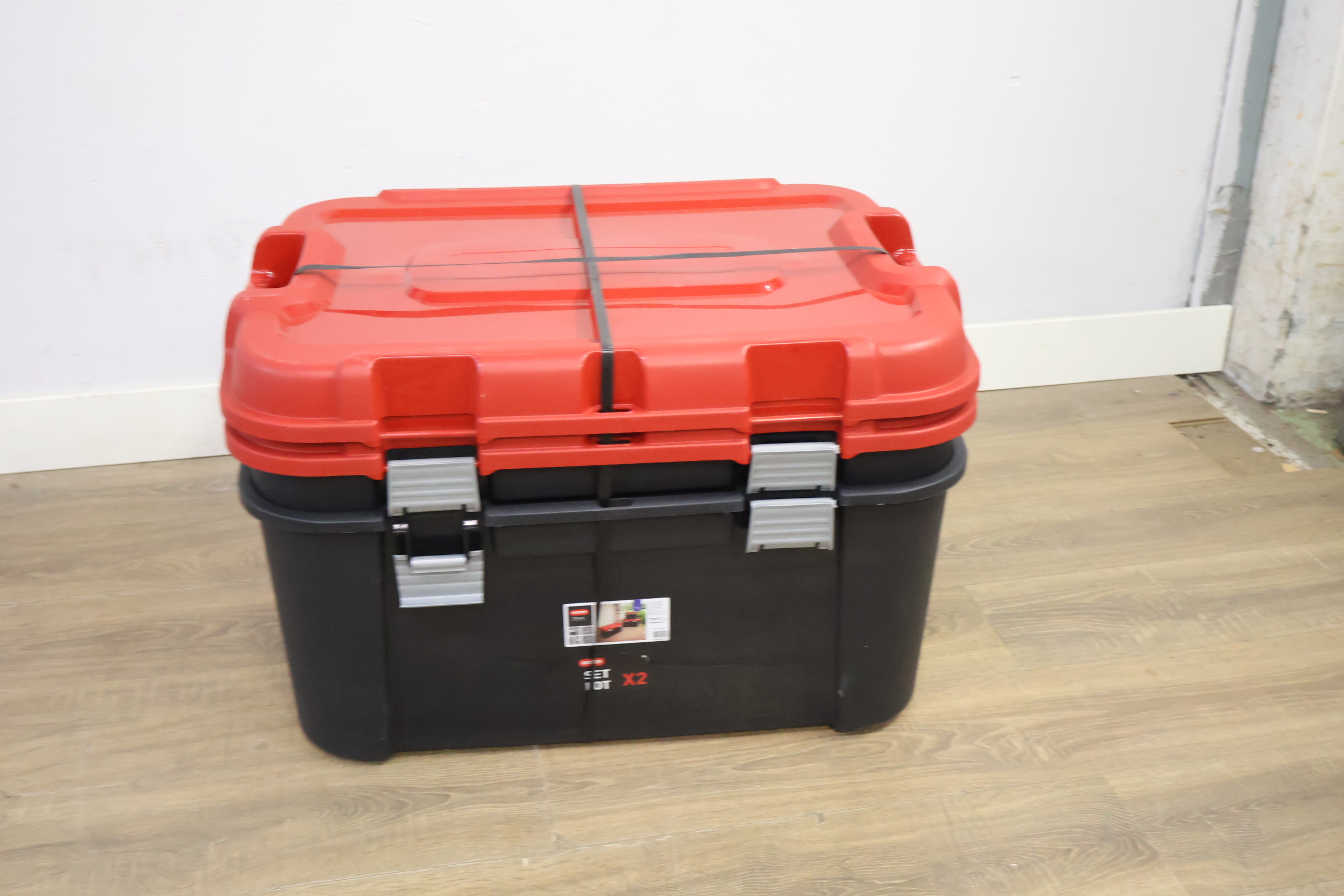 2 Kunststof gereedschapskisten met rood deksel – foto 9 – kavel bij GSD Auctions, Zoeterwoude