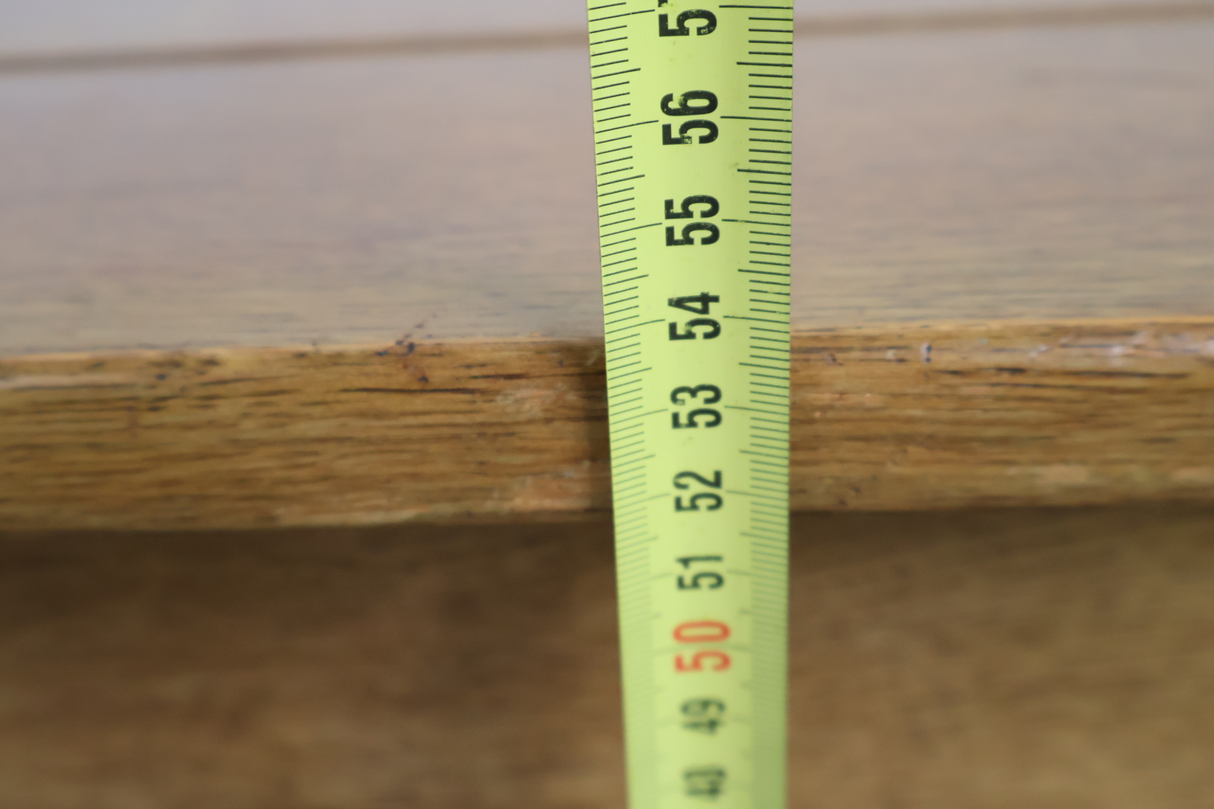 Houten kist met houtsnijwerk en metalen beslag – foto 18 – kavel bij GSD Auctions, Zoeterwoude