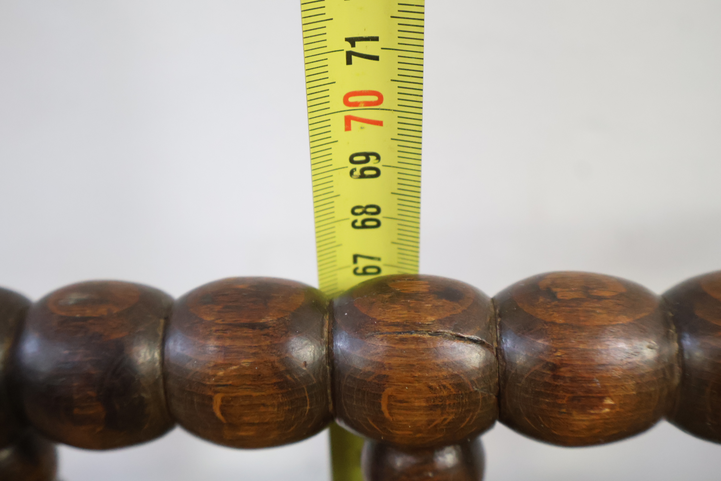 Set van 2 antieke hoekstoelen met gesponnen zitting – foto 19 – kavel bij GSD Auctions, Zoeterwoude