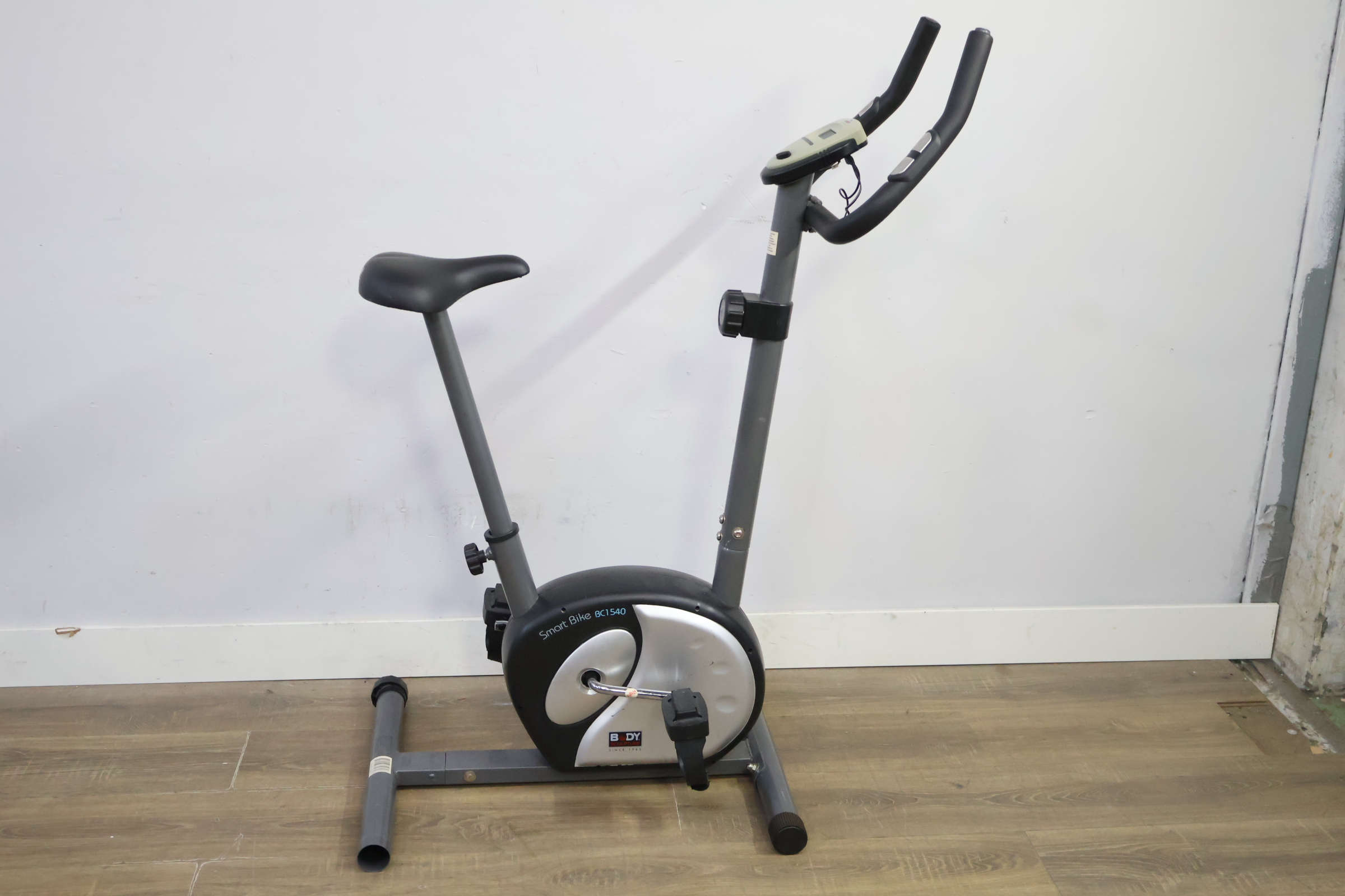 Sport Bike hometrainer – foto 3 – kavel bij GSD Auctions, Zoeterwoude