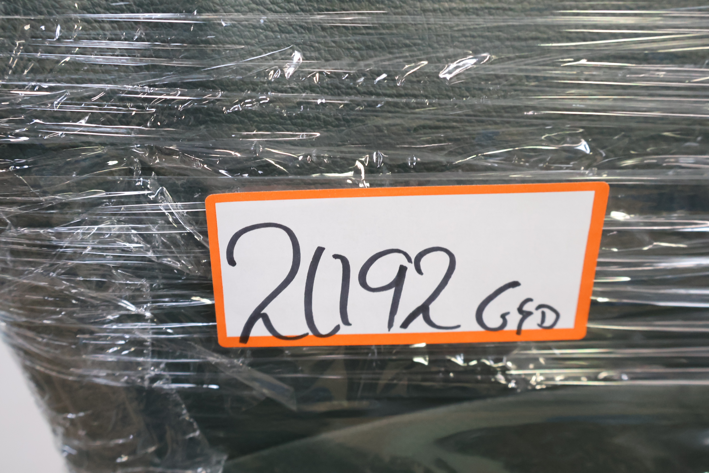 Groene draaifauteuil met metalen ronde voet – foto 20 – kavel bij GSD Auctions, Zoeterwoude