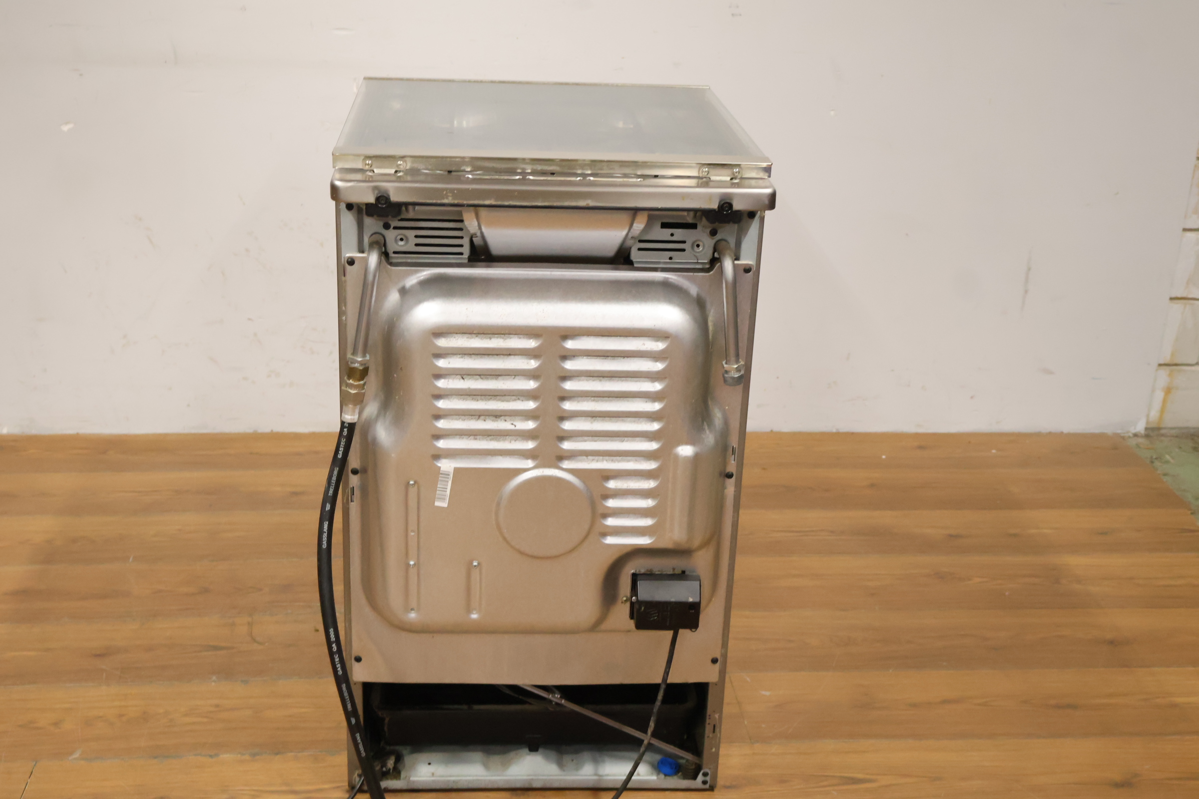Indesit gaskookfornuis met oven RVS – foto 5 – kavel bij GSD Auctions, Zoeterwoude
