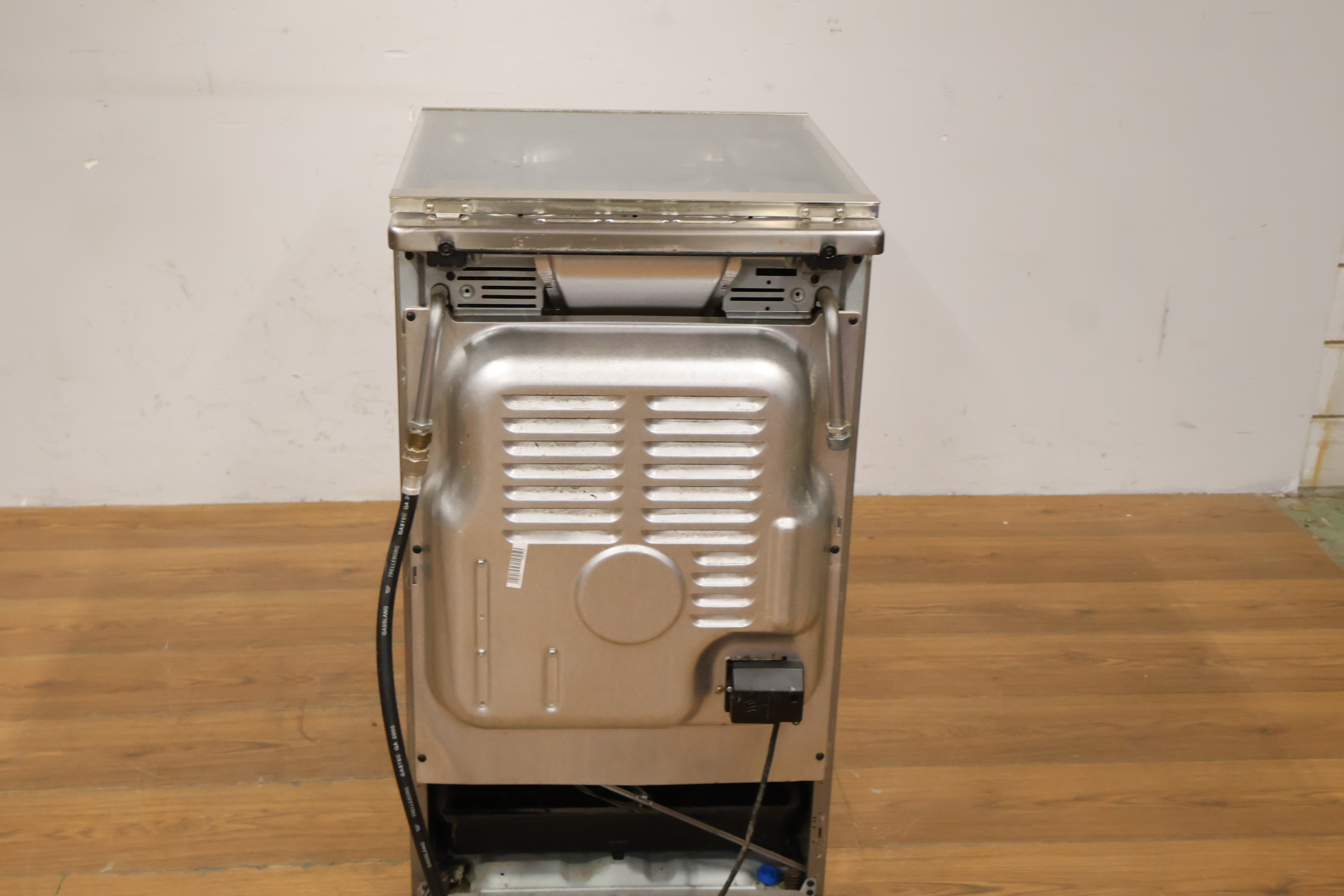Indesit gaskookfornuis met oven RVS – foto 6 – kavel bij GSD Auctions, Zoeterwoude