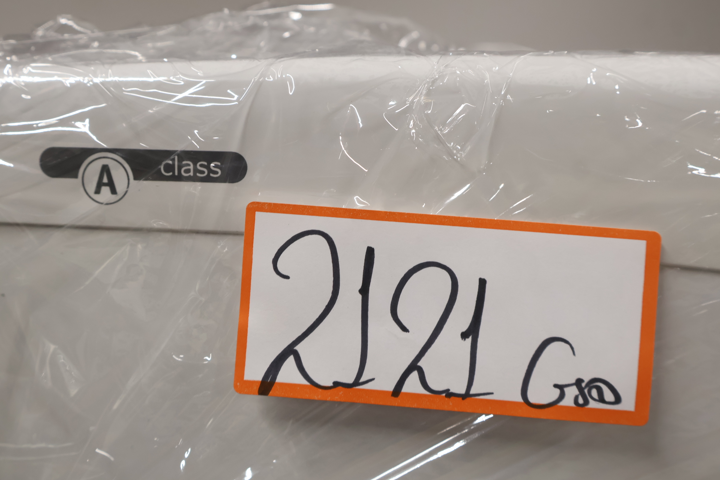 Witte koelkast met vriesgedeelte – foto 20 – kavel bij GSD Auctions, Zoeterwoude