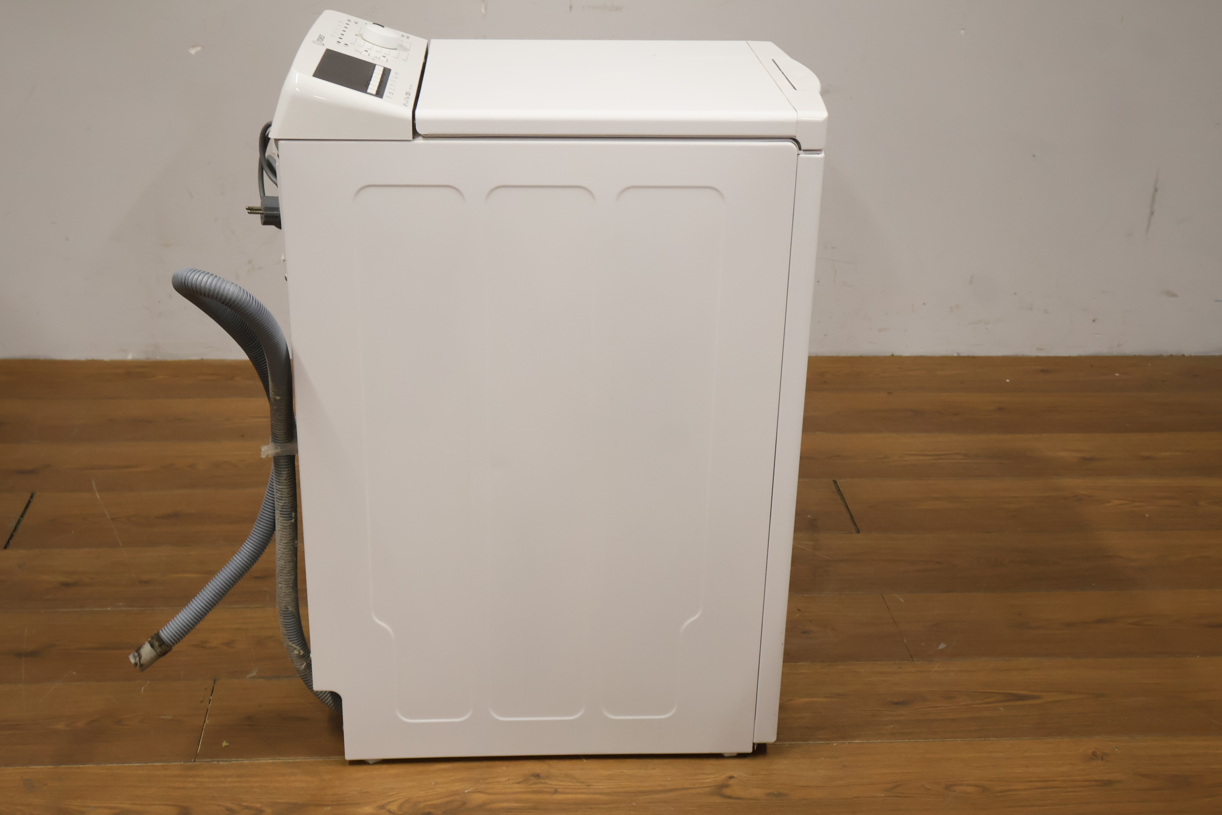 Indesit bovenlader wasmachine wit – foto 3 – kavel bij GSD Auctions, Zoeterwoude