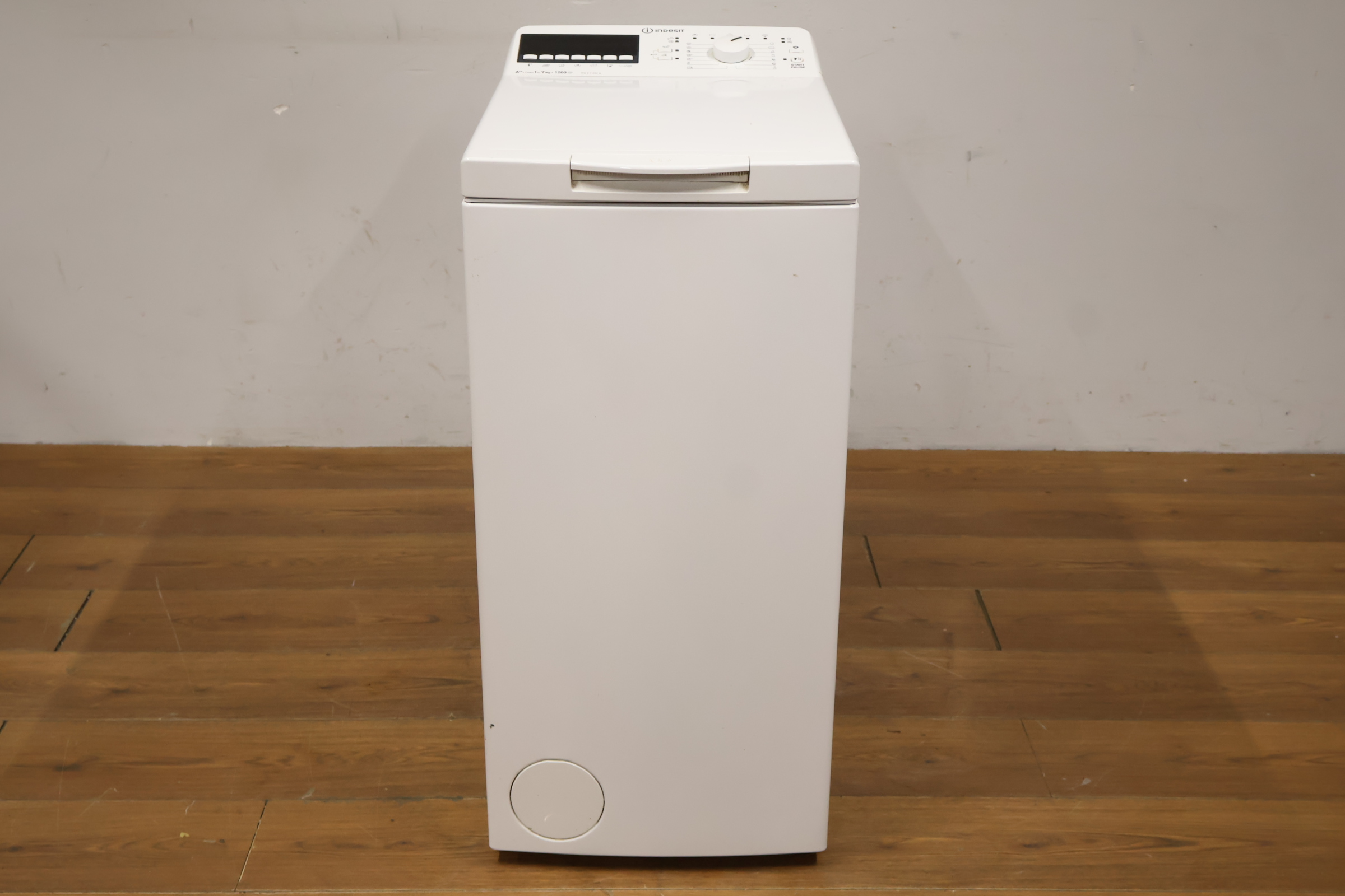 Indesit bovenlader wasmachine wit – foto 16 – kavel bij GSD Auctions, Zoeterwoude