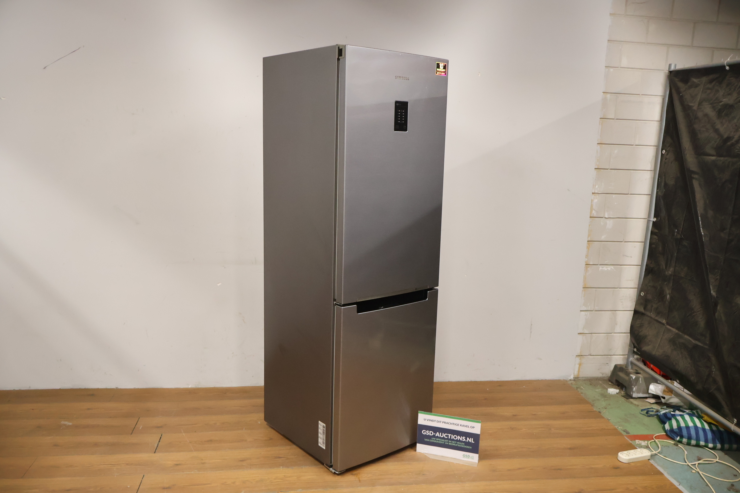 Samsung koelkast – foto 2 – kavel bij GSD Auctions, Zoeterwoude
