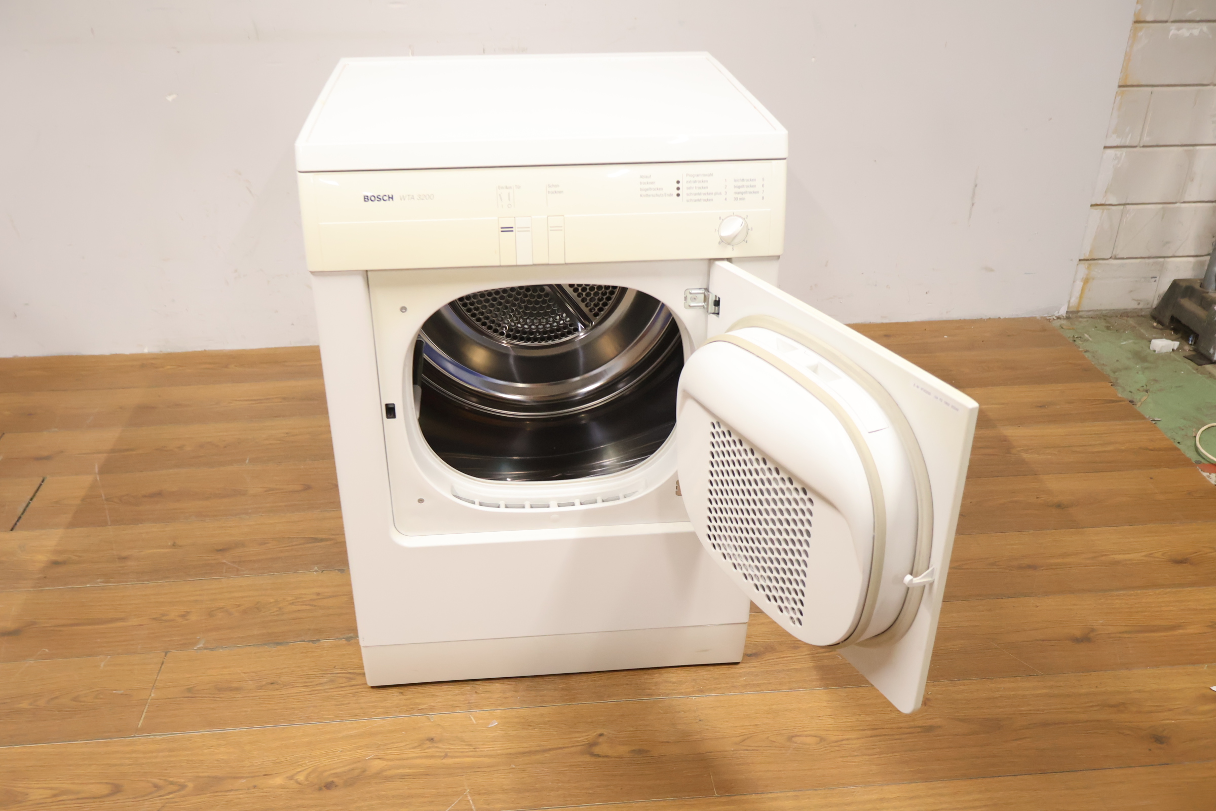 Bosch wasdroger – foto 14 – kavel bij GSD Auctions, Zoeterwoude