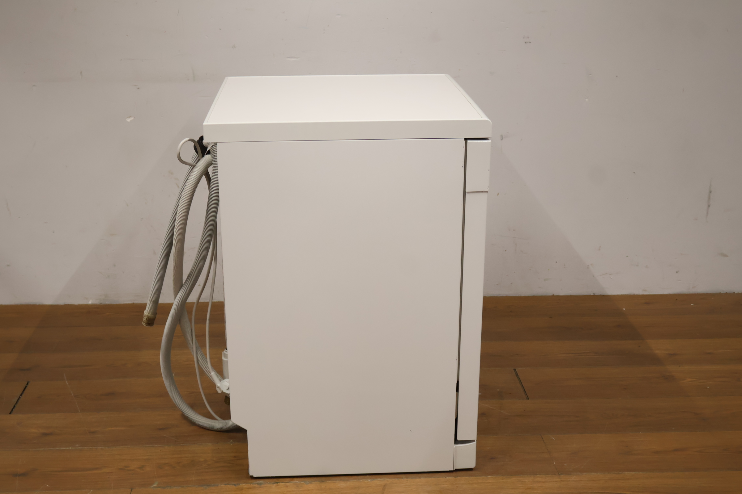 Miele vaatwasser wit – foto 3 – kavel bij GSD Auctions, Zoeterwoude