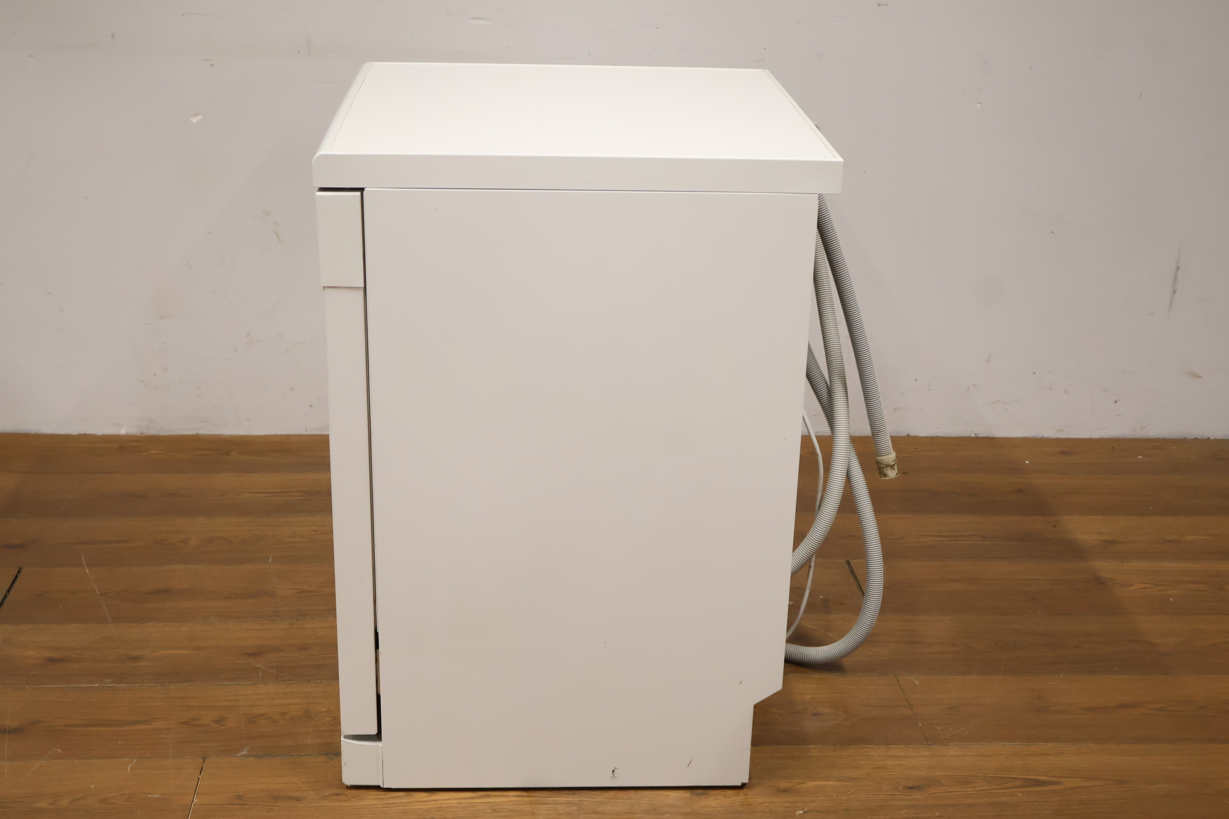Miele vaatwasser wit – foto 7 – kavel bij GSD Auctions, Zoeterwoude
