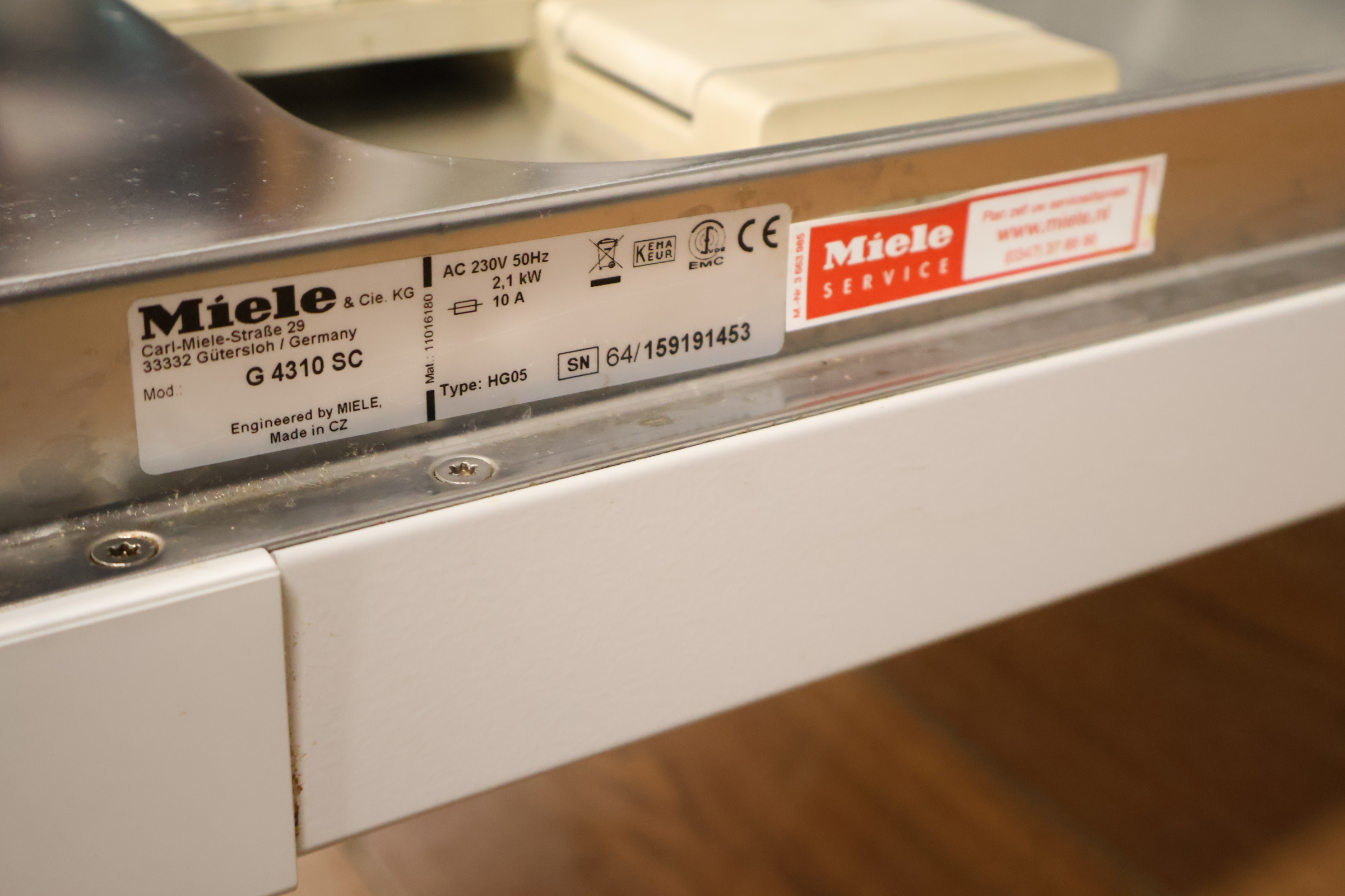 Miele vaatwasser wit – foto 14 – kavel bij GSD Auctions, Zoeterwoude
