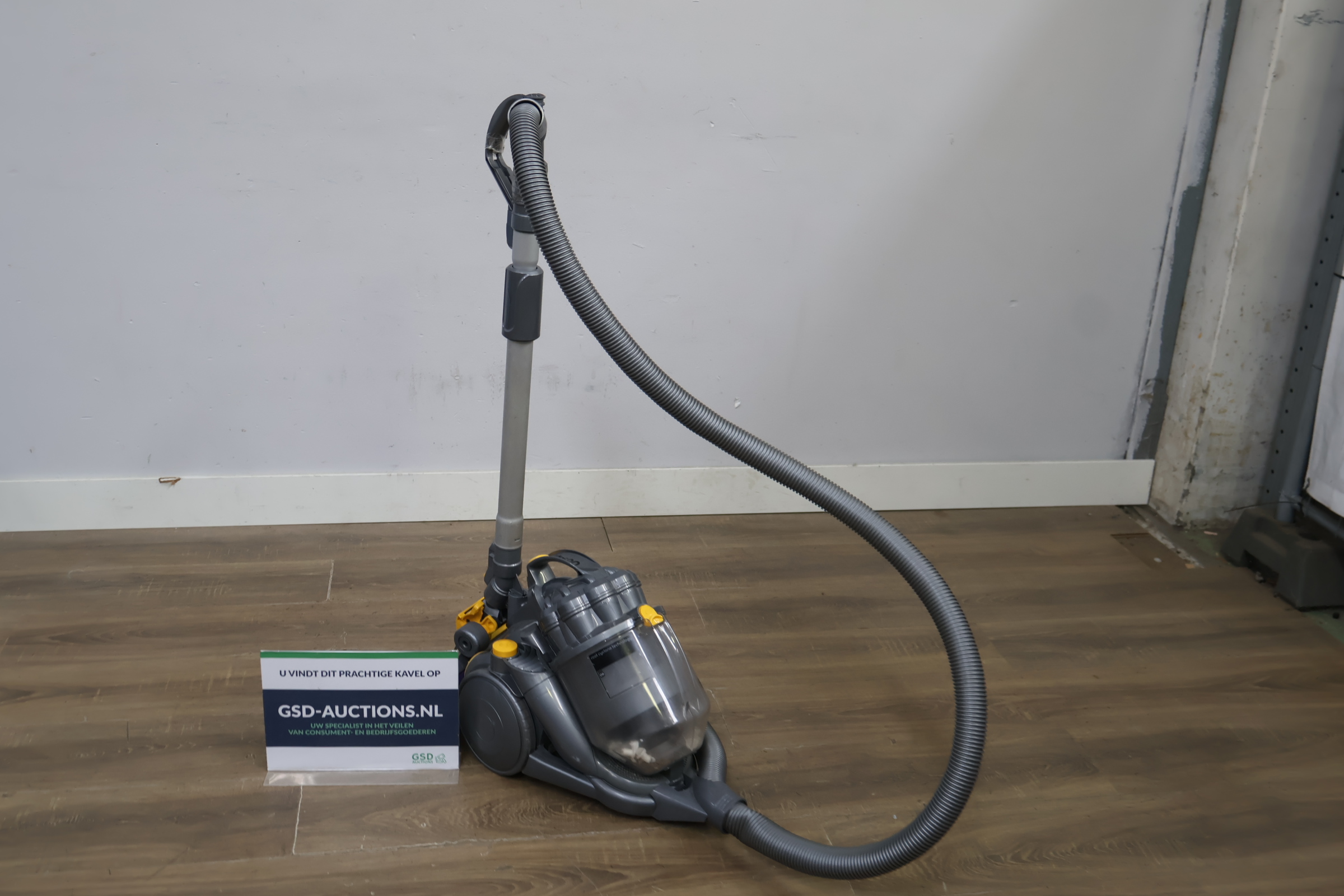 Dyson stofzuiger – foto 2 – kavel bij GSD Auctions, Zoeterwoude