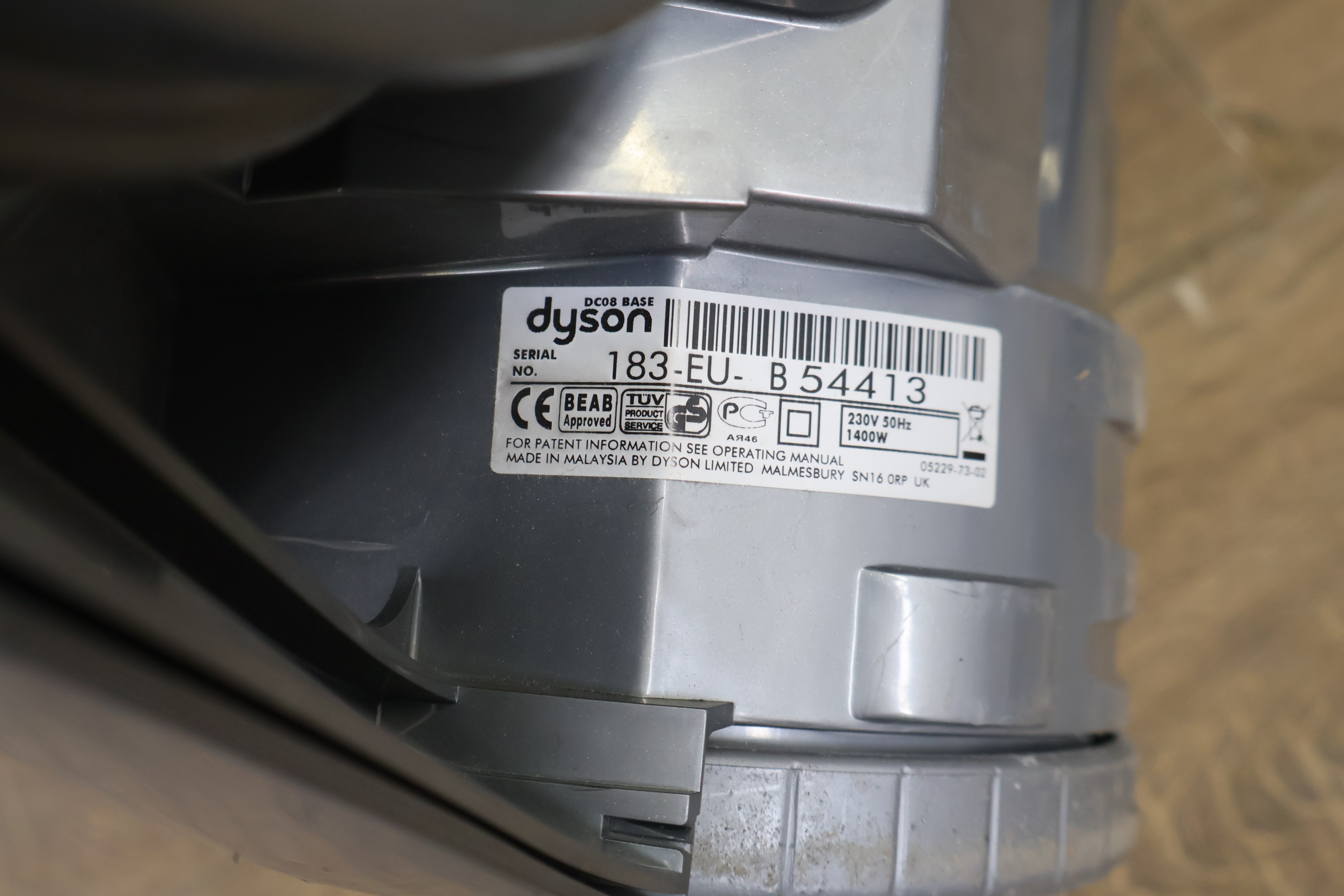 Dyson stofzuiger – foto 14 – kavel bij GSD Auctions, Zoeterwoude