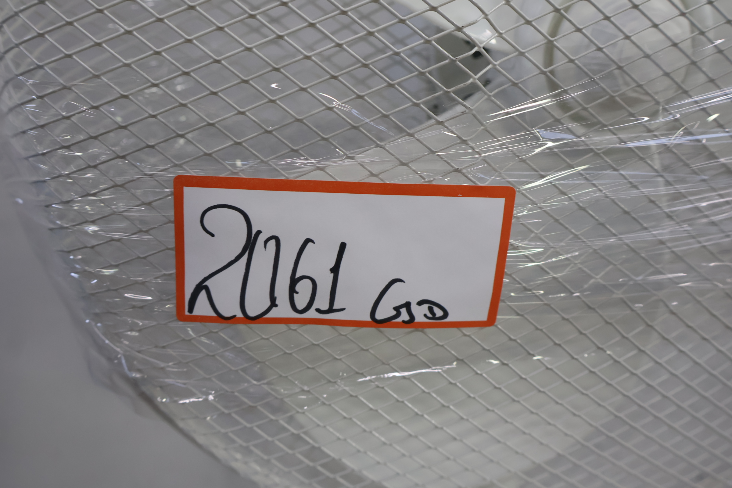 Witte staande ventilator – foto 12 – kavel bij GSD Auctions, Zoeterwoude