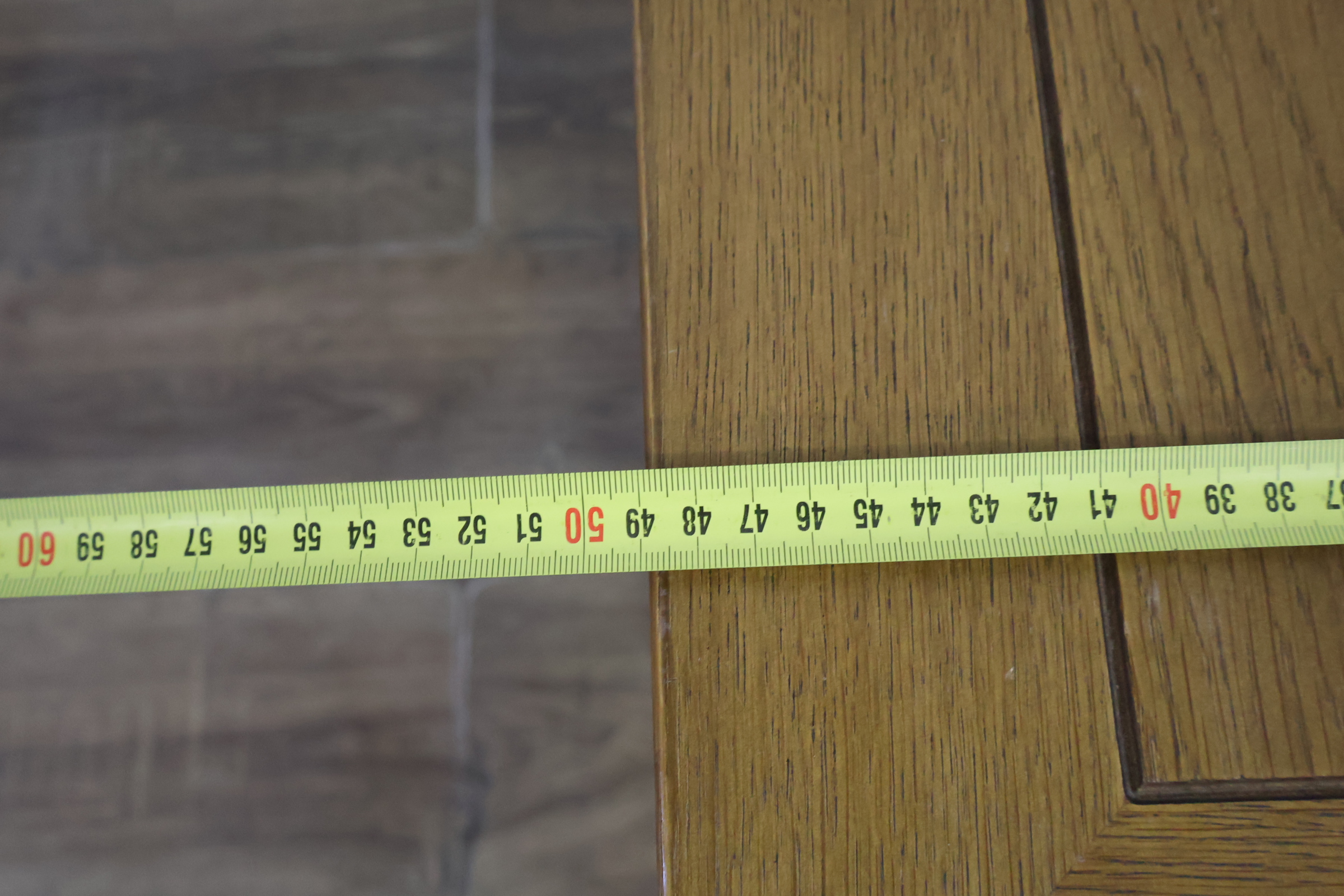 Houten bijzettafel met vierkante poten – foto 14 – kavel bij GSD Auctions, Zoeterwoude