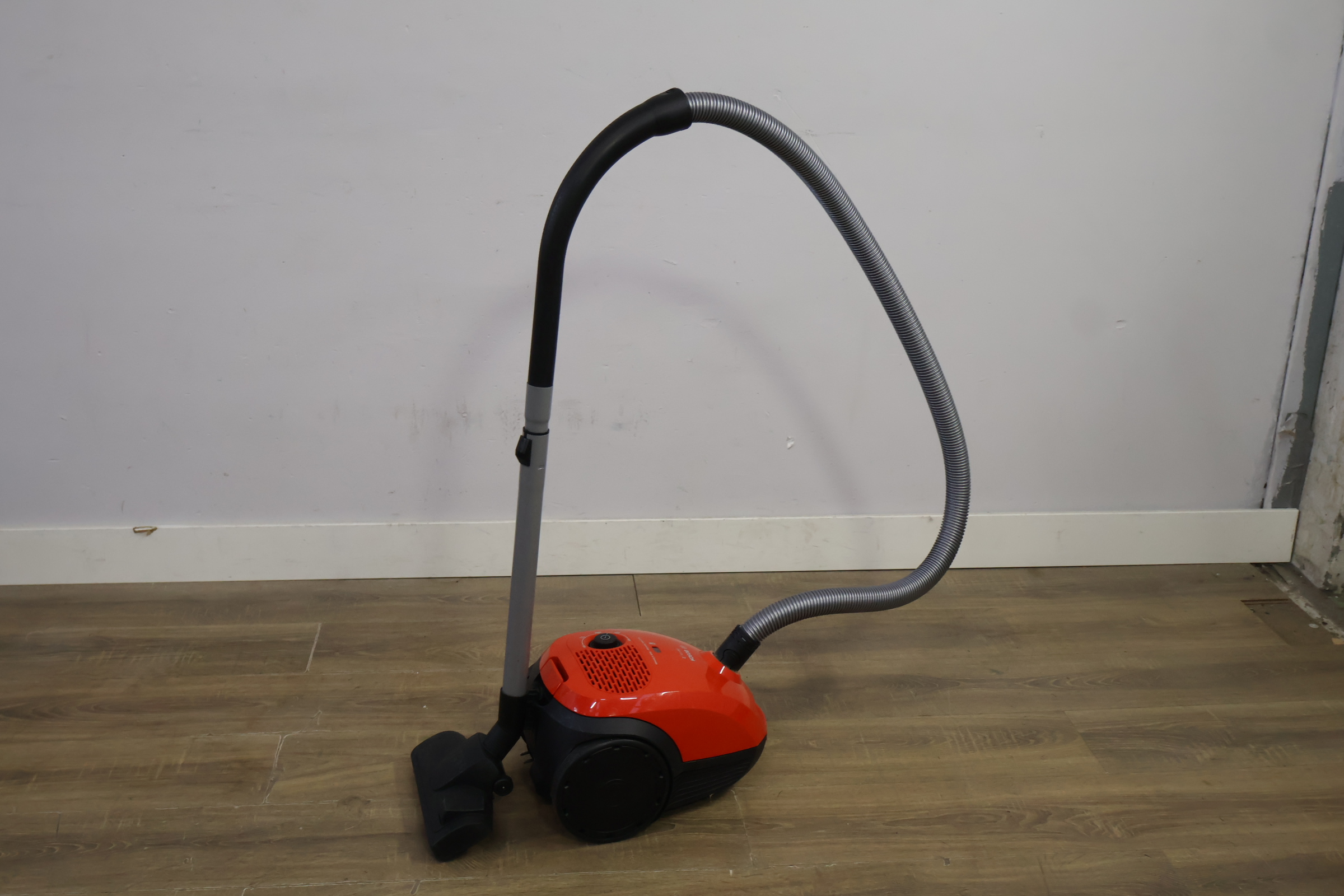 Bosch stofzuiger Serie 2 – foto 3 – kavel bij GSD Auctions, Zoeterwoude