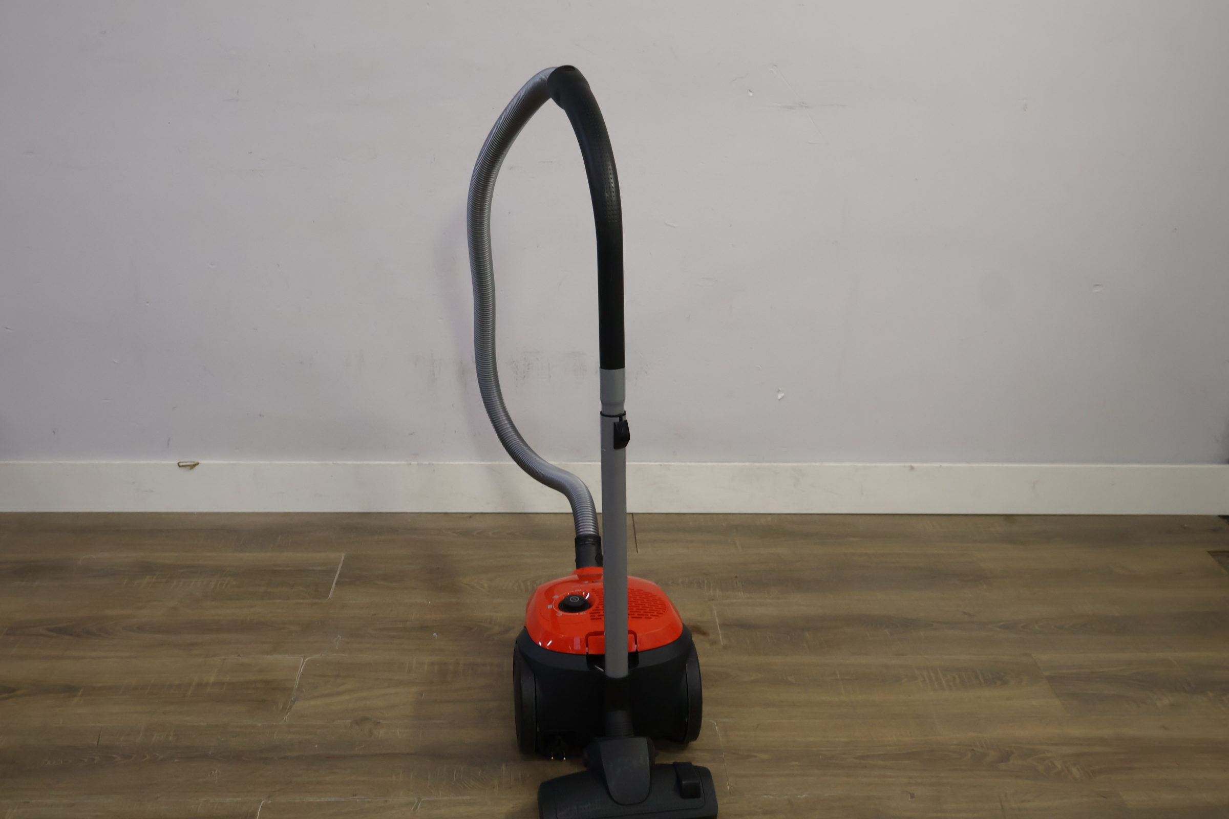 Bosch stofzuiger Serie 2 – foto 5 – kavel bij GSD Auctions, Zoeterwoude