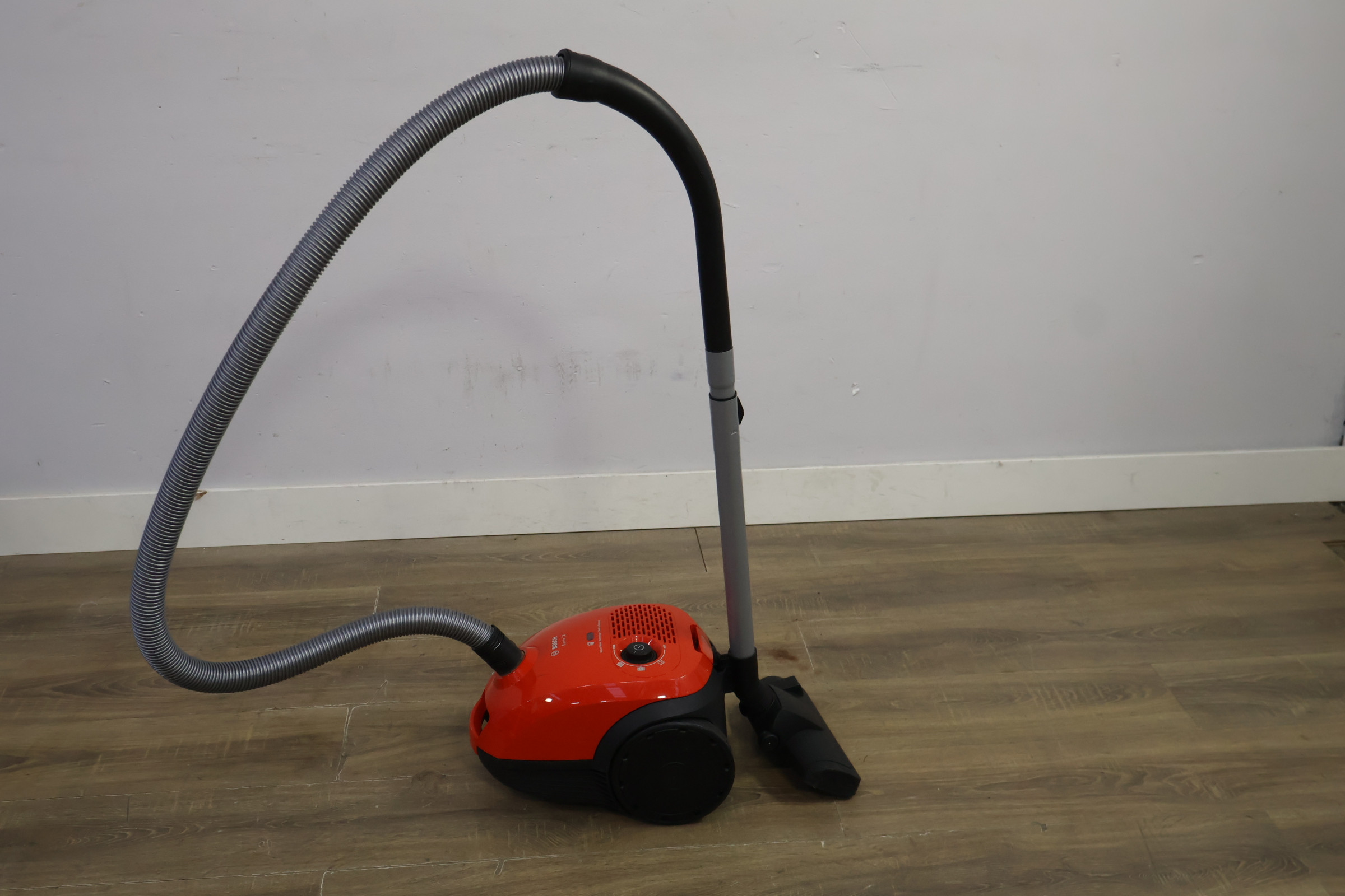 Bosch stofzuiger Serie 2 – foto 7 – kavel bij GSD Auctions, Zoeterwoude