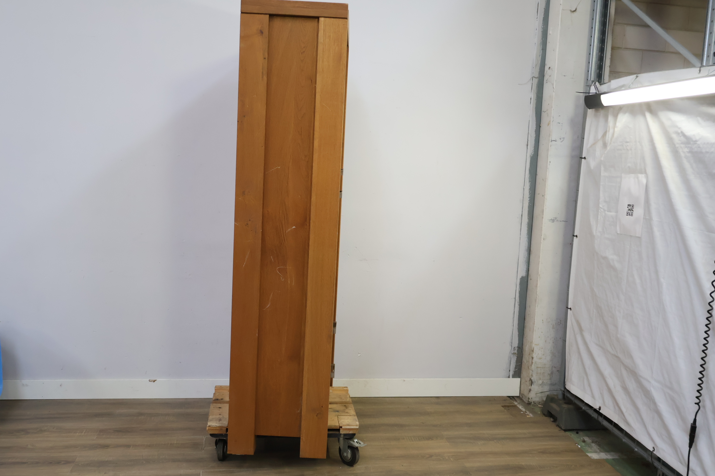 Houten kast met lades en deuren – foto 4 – kavel bij GSD Auctions, Zoeterwoude