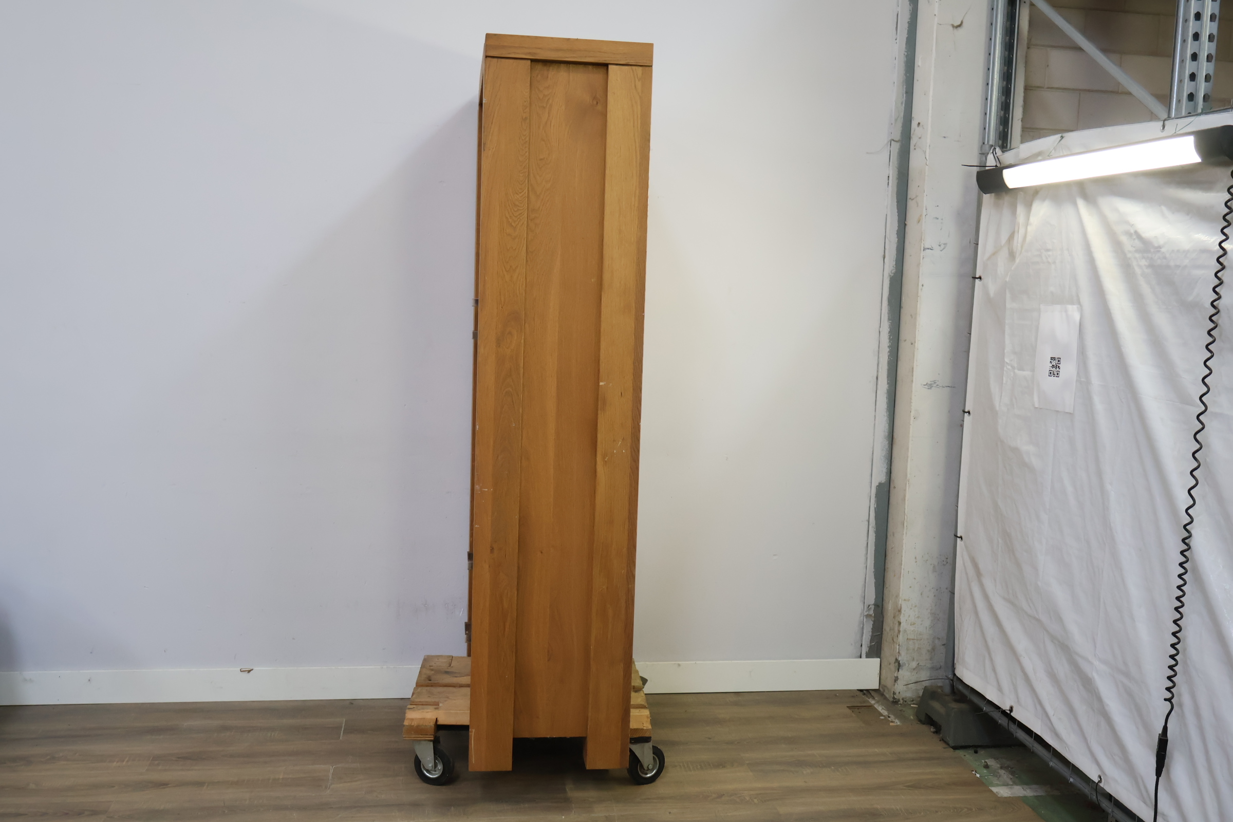 Houten kast met lades en deuren – foto 7 – kavel bij GSD Auctions, Zoeterwoude