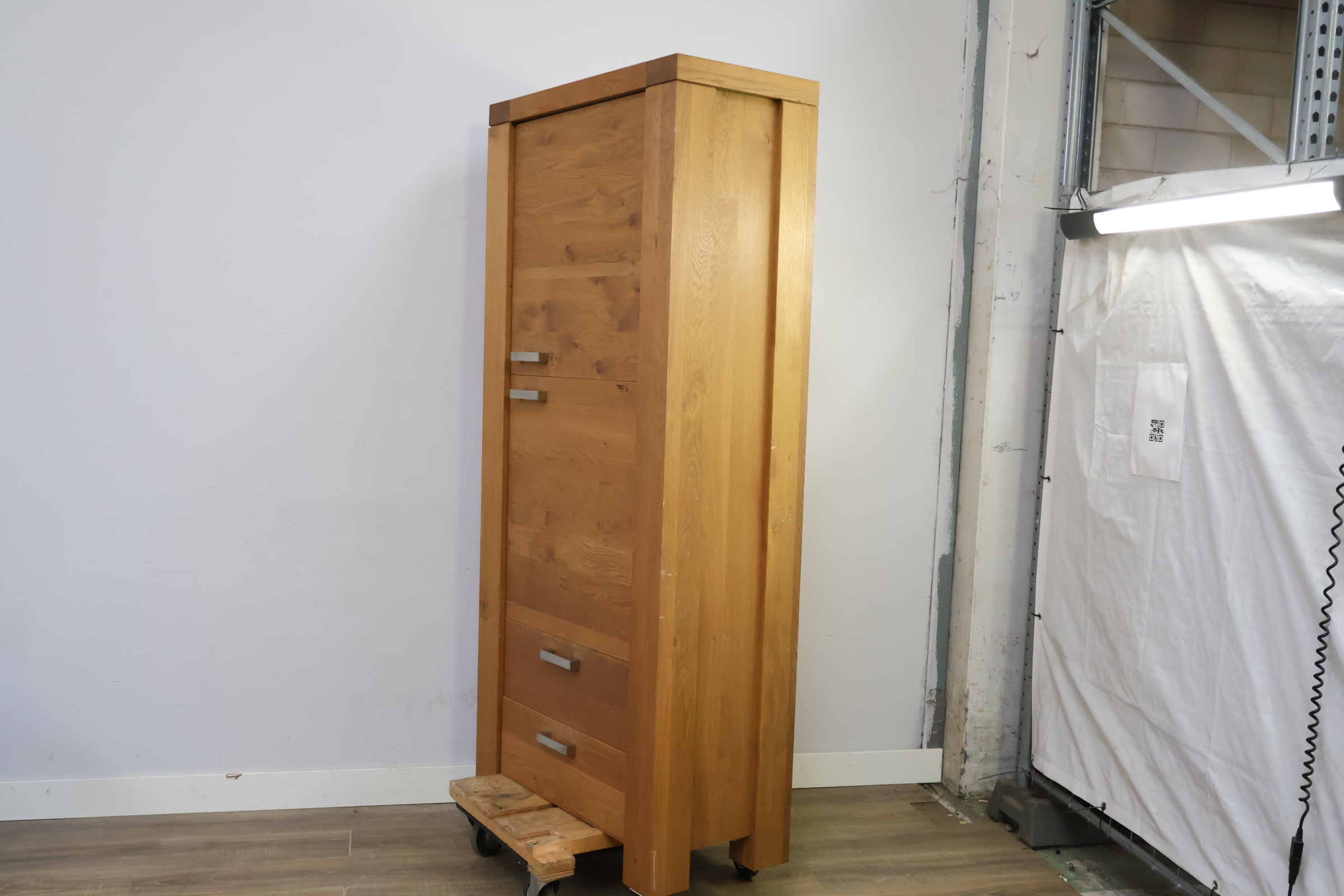 Houten kast met lades en deuren – foto 9 – kavel bij GSD Auctions, Zoeterwoude