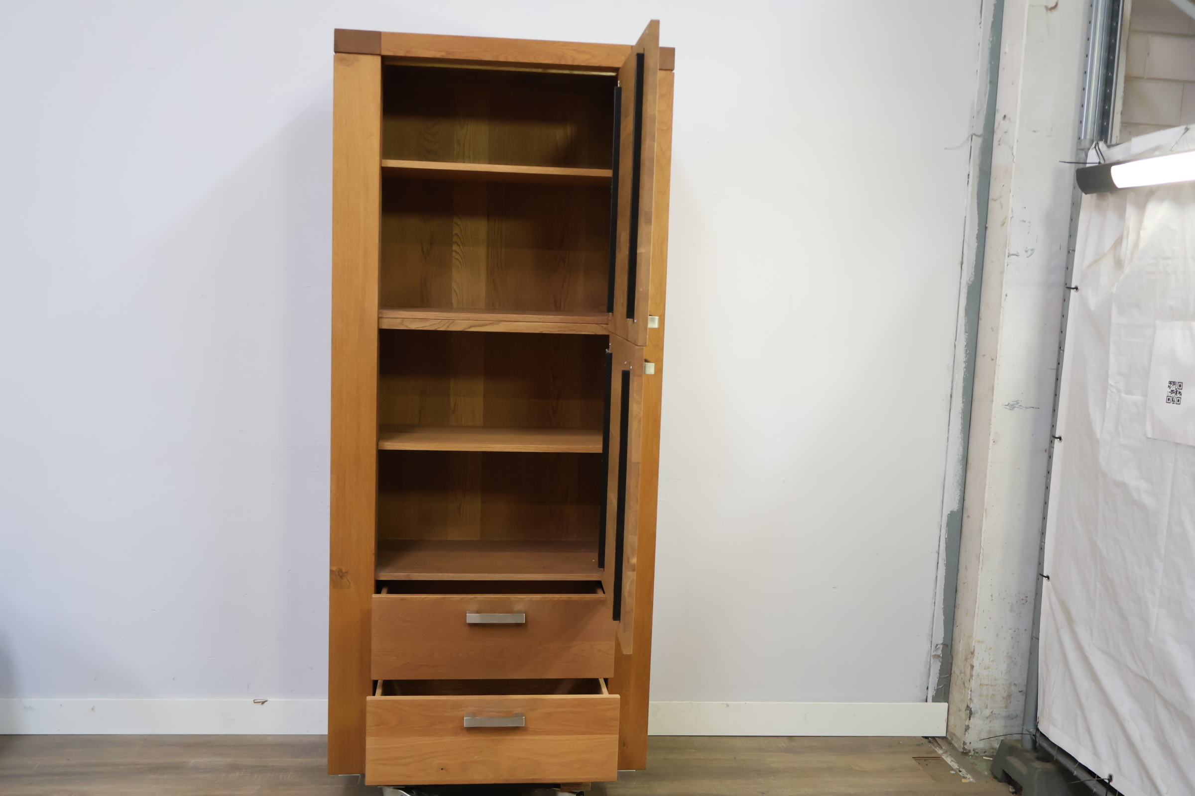 Houten kast met lades en deuren – foto 12 – kavel bij GSD Auctions, Zoeterwoude