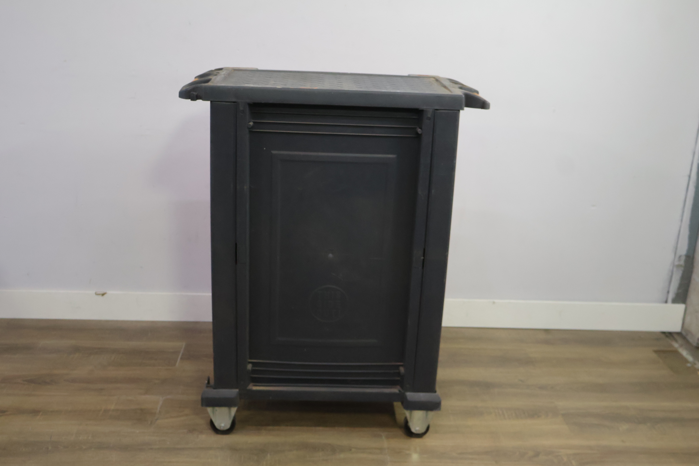 Gereedschapswagen op wielen – foto 5 – kavel bij GSD Auctions, Zoeterwoude