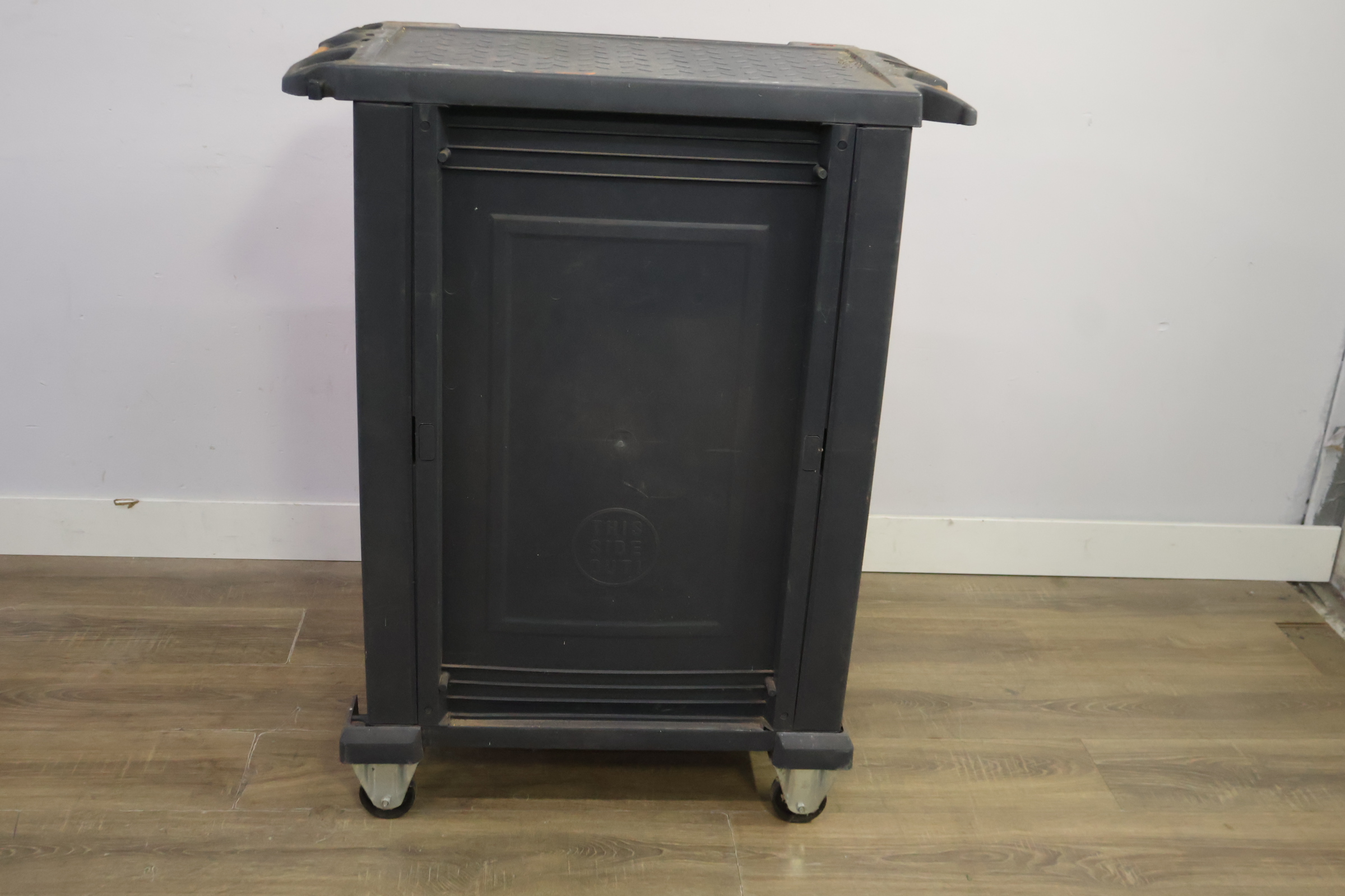 Gereedschapswagen op wielen – foto 6 – kavel bij GSD Auctions, Zoeterwoude