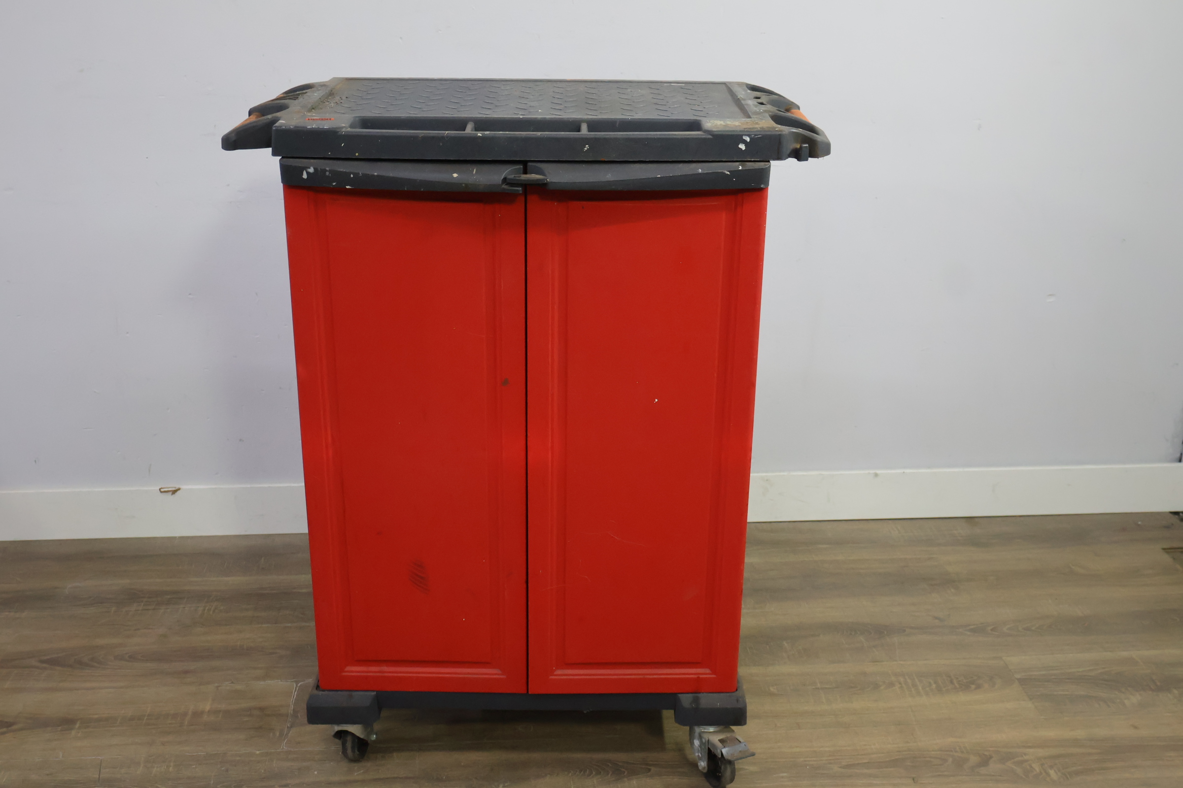 Gereedschapswagen op wielen – foto 14 – kavel bij GSD Auctions, Zoeterwoude